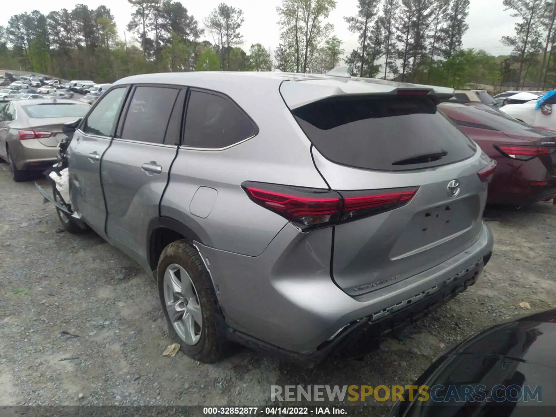 3 Photograph of a damaged car 5TDBZRBH1MS545505 TOYOTA HIGHLANDER 2021