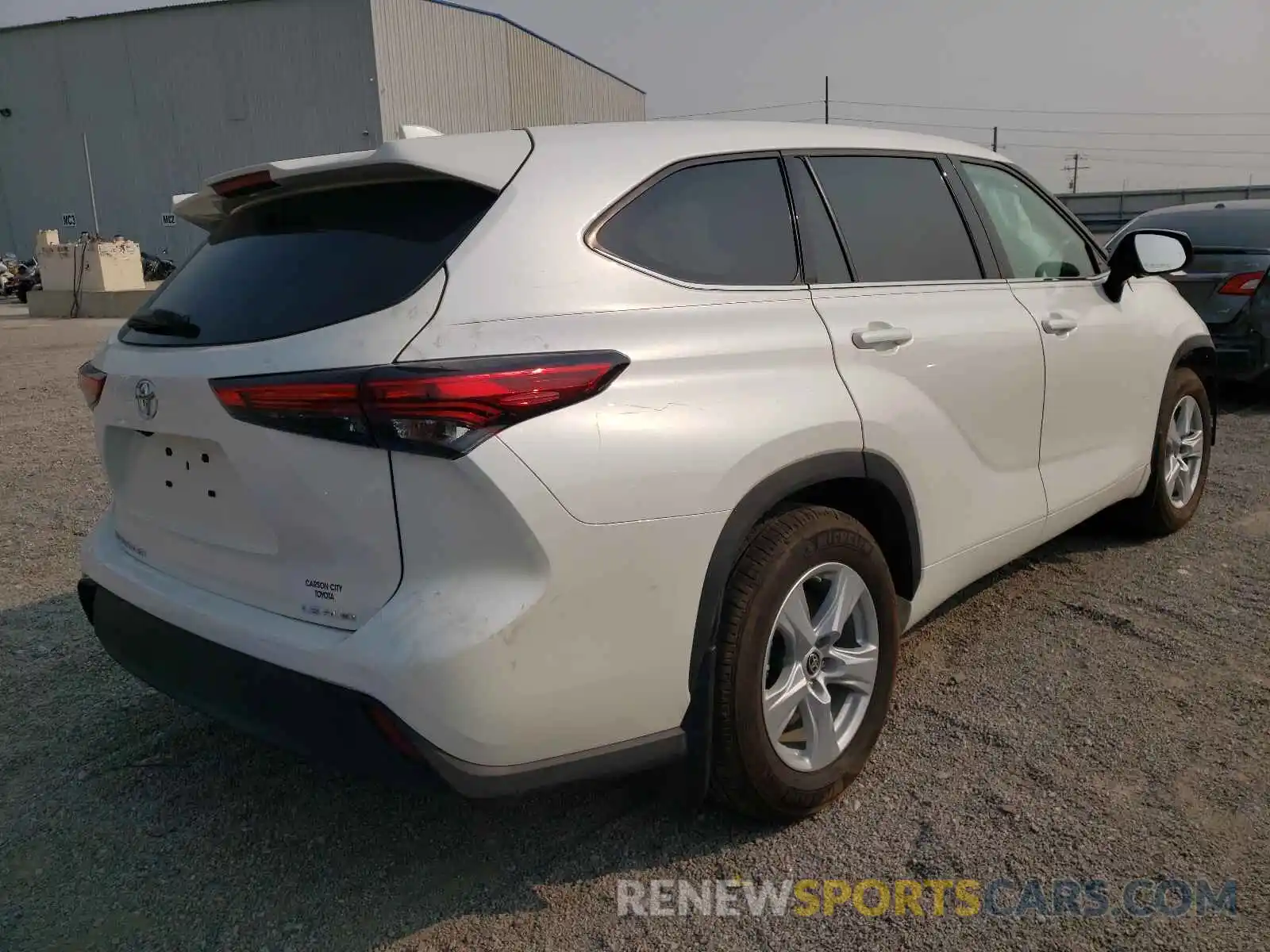 4 Photograph of a damaged car 5TDBZRBH2MS057101 TOYOTA HIGHLANDER 2021