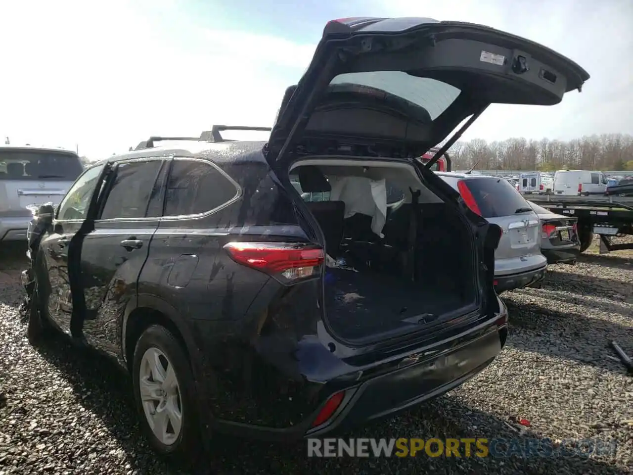 3 Photograph of a damaged car 5TDBZRBH2MS150636 TOYOTA HIGHLANDER 2021