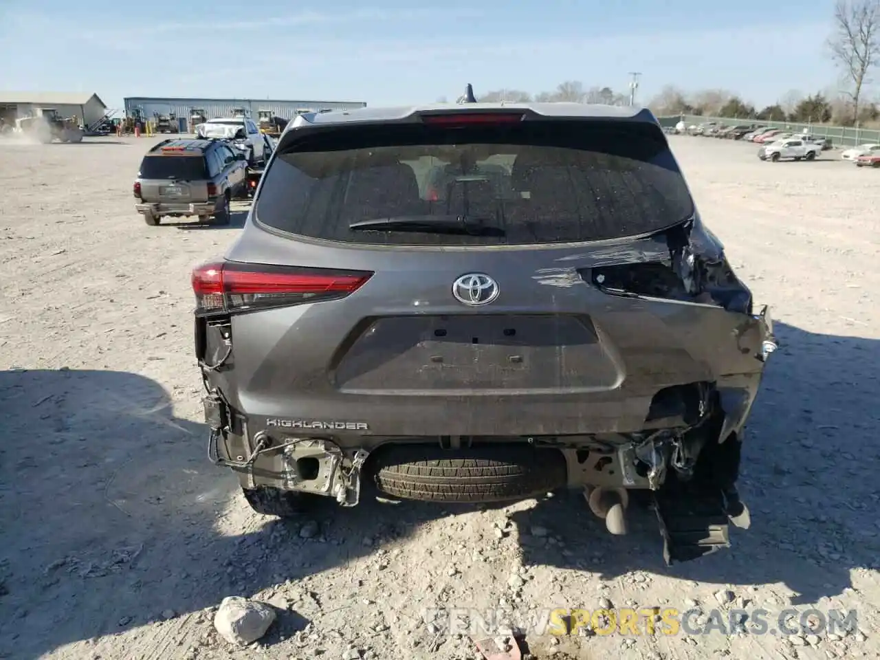 9 Photograph of a damaged car 5TDBZRBH2MS546324 TOYOTA HIGHLANDER 2021