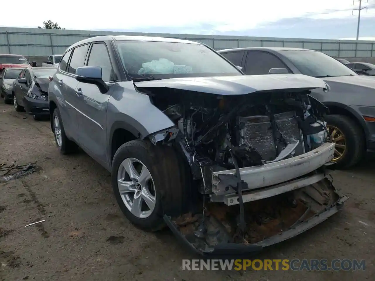 9 Photograph of a damaged car 5TDBZRBH3MS109853 TOYOTA HIGHLANDER 2021