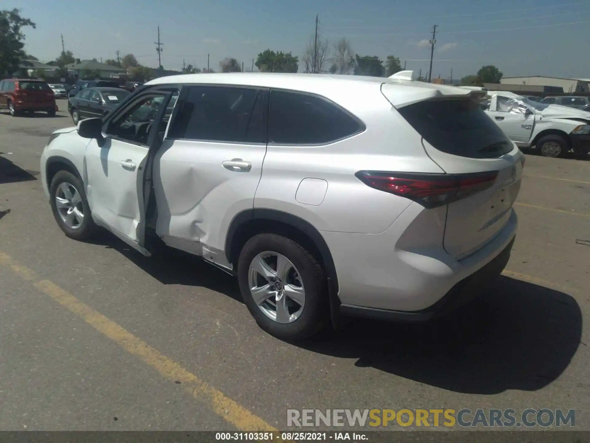 3 Photograph of a damaged car 5TDBZRBH3MS546445 TOYOTA HIGHLANDER 2021