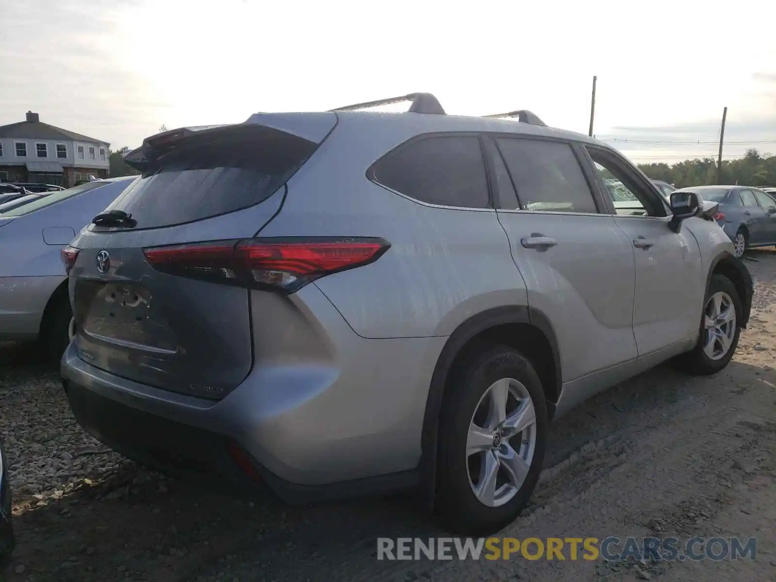 4 Photograph of a damaged car 5TDBZRBH4MS077009 TOYOTA HIGHLANDER 2021