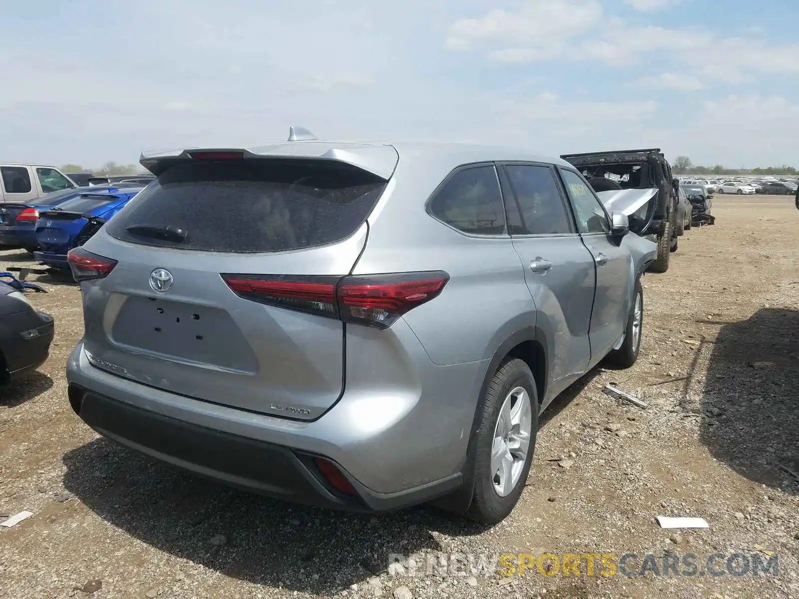 4 Photograph of a damaged car 5TDBZRBH4MS534093 TOYOTA HIGHLANDER 2021