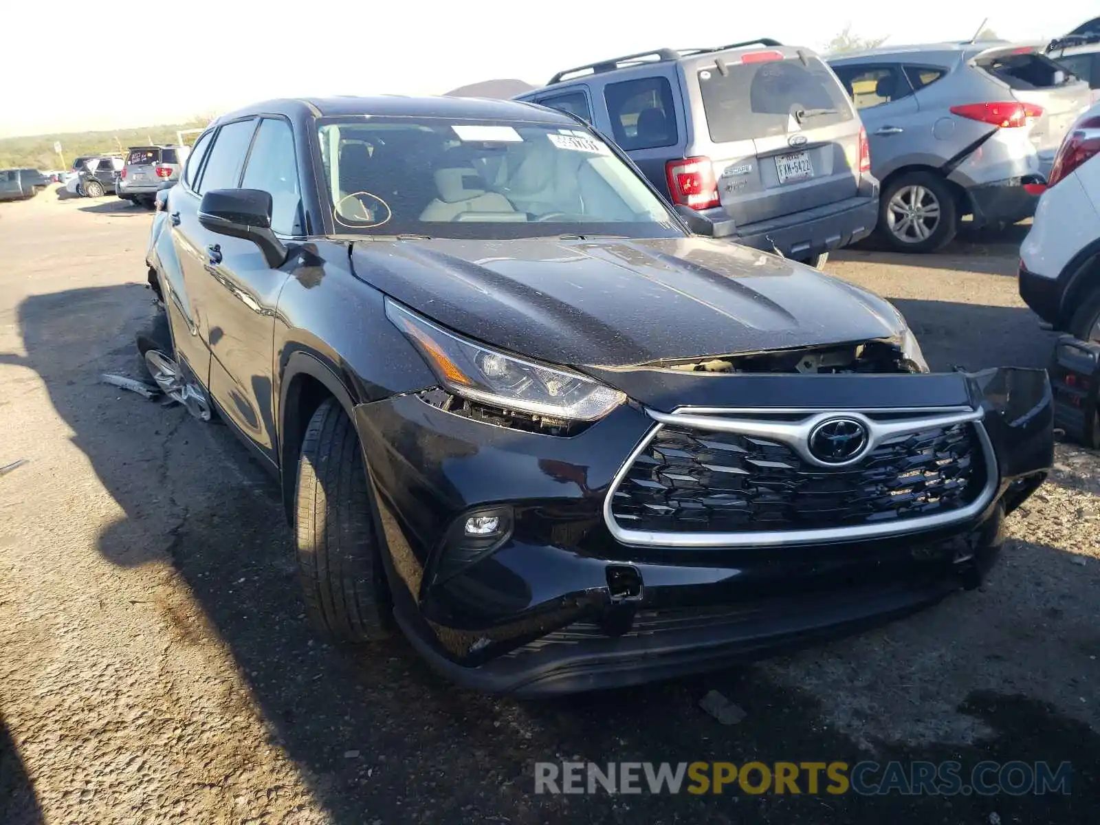 1 Photograph of a damaged car 5TDBZRBH5MS116884 TOYOTA HIGHLANDER 2021