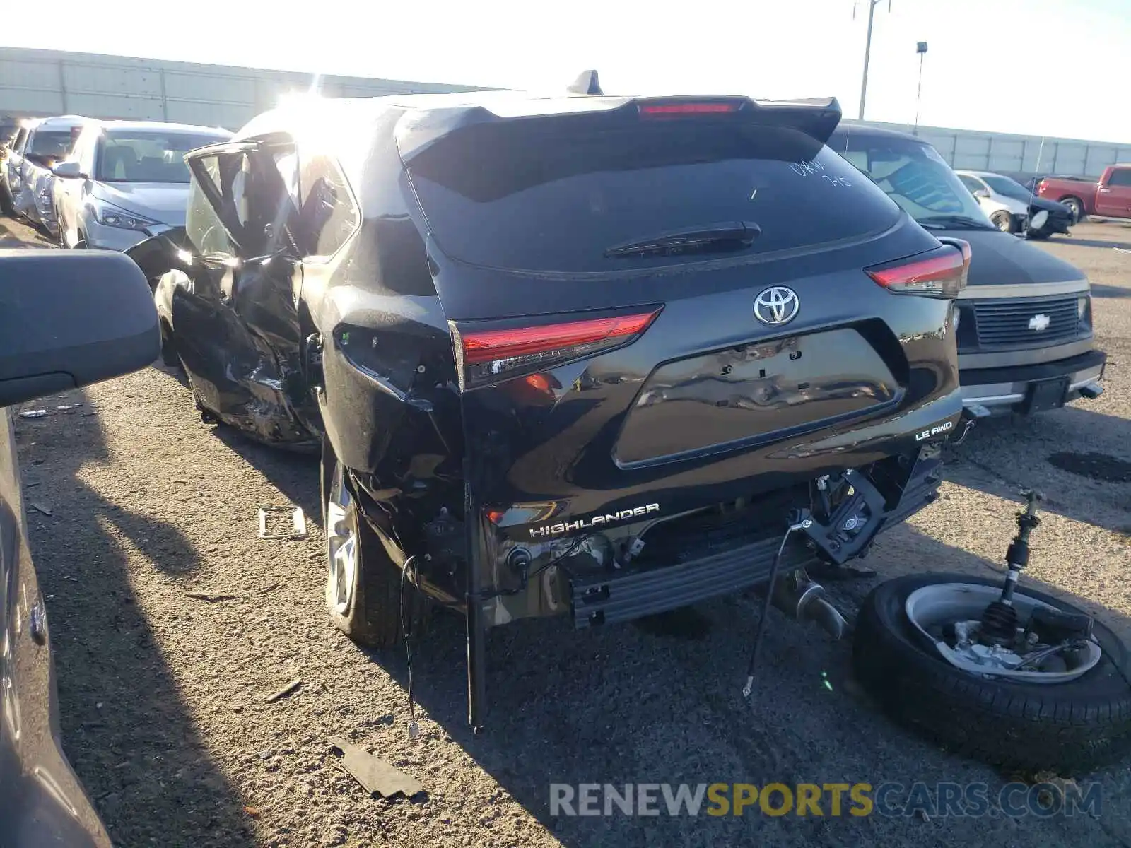 3 Photograph of a damaged car 5TDBZRBH5MS116884 TOYOTA HIGHLANDER 2021