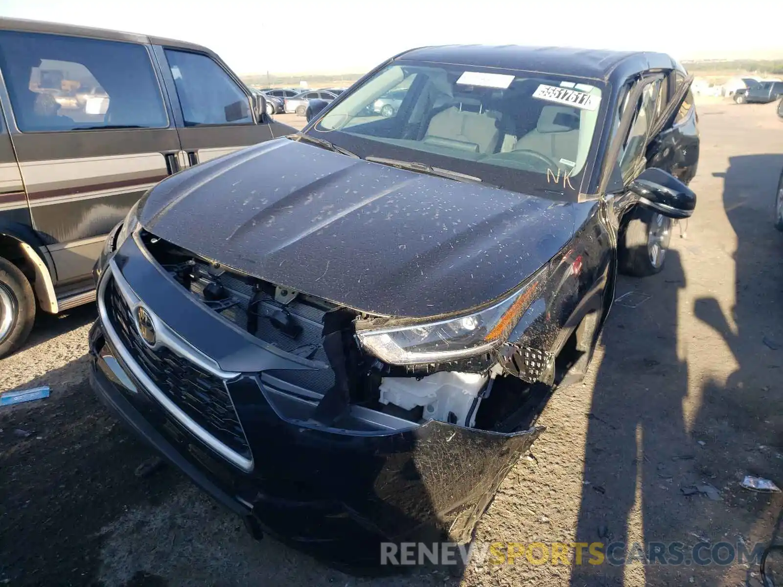 9 Photograph of a damaged car 5TDBZRBH5MS116884 TOYOTA HIGHLANDER 2021