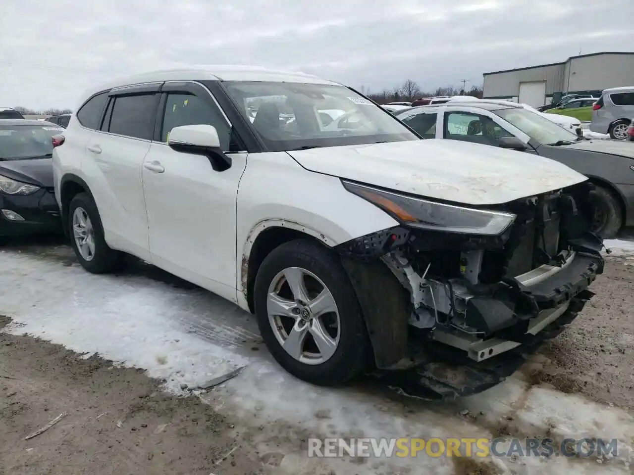 4 Photograph of a damaged car 5TDBZRBH5MS132941 TOYOTA HIGHLANDER 2021