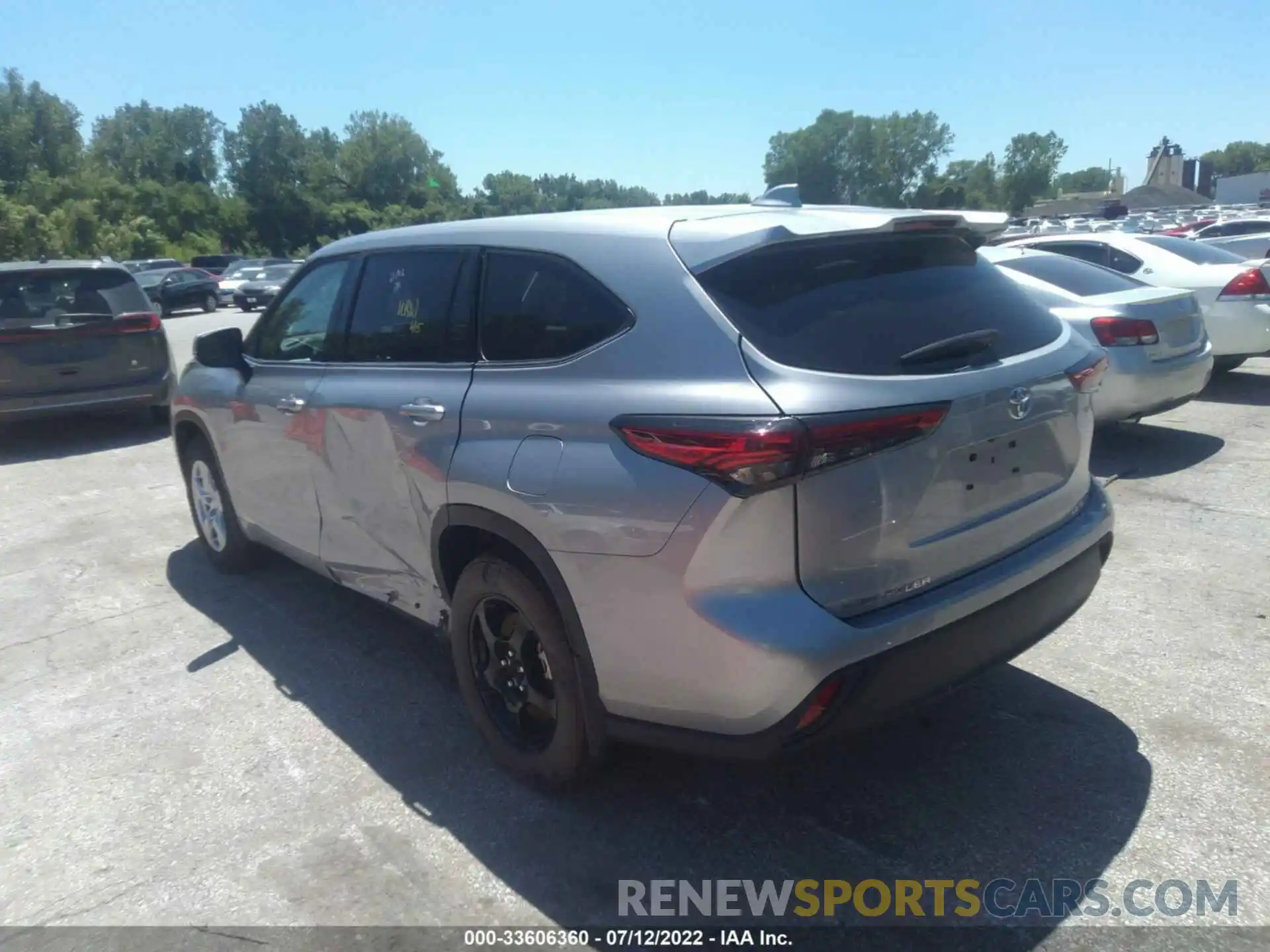 3 Photograph of a damaged car 5TDBZRBH6MS121043 TOYOTA HIGHLANDER 2021