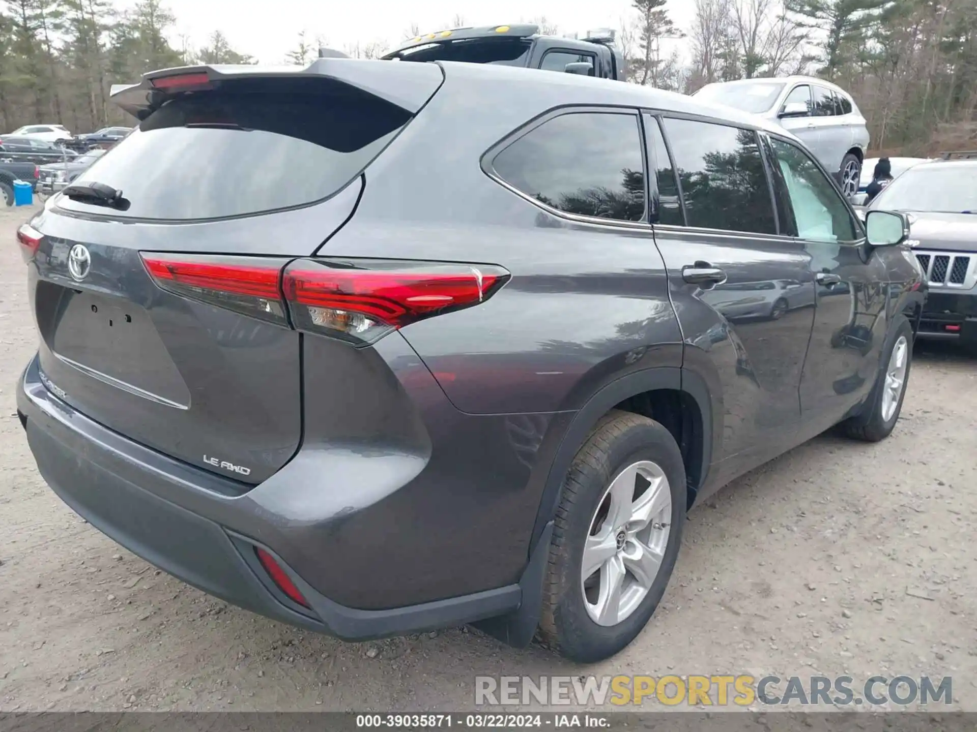 4 Photograph of a damaged car 5TDBZRBH8MS113574 TOYOTA HIGHLANDER 2021