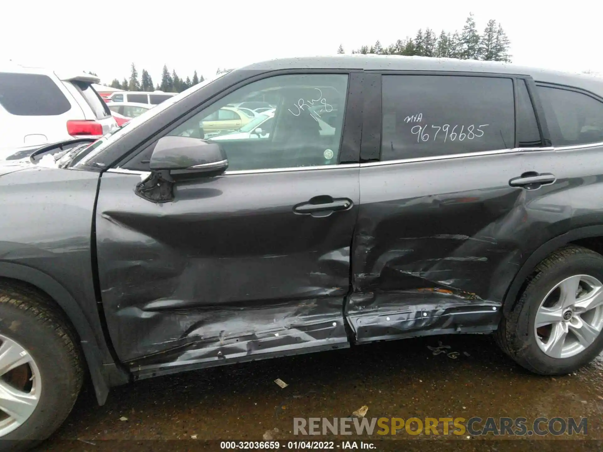 6 Photograph of a damaged car 5TDBZRBH8MS117401 TOYOTA HIGHLANDER 2021