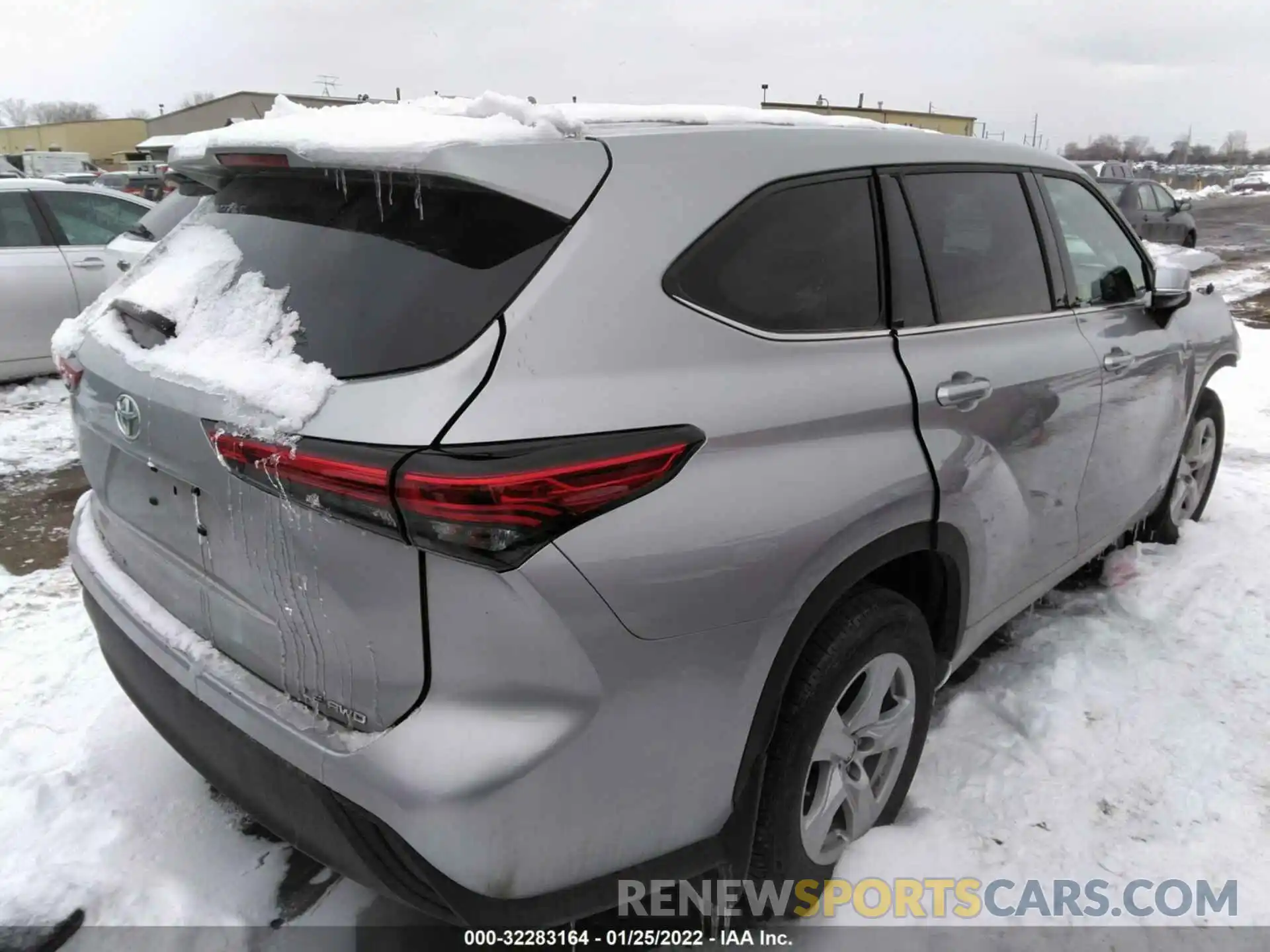 4 Photograph of a damaged car 5TDBZRBH8MS123344 TOYOTA HIGHLANDER 2021