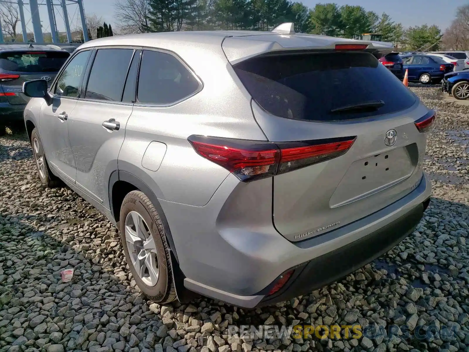 3 Photograph of a damaged car 5TDBZRBH8MS527499 TOYOTA HIGHLANDER 2021