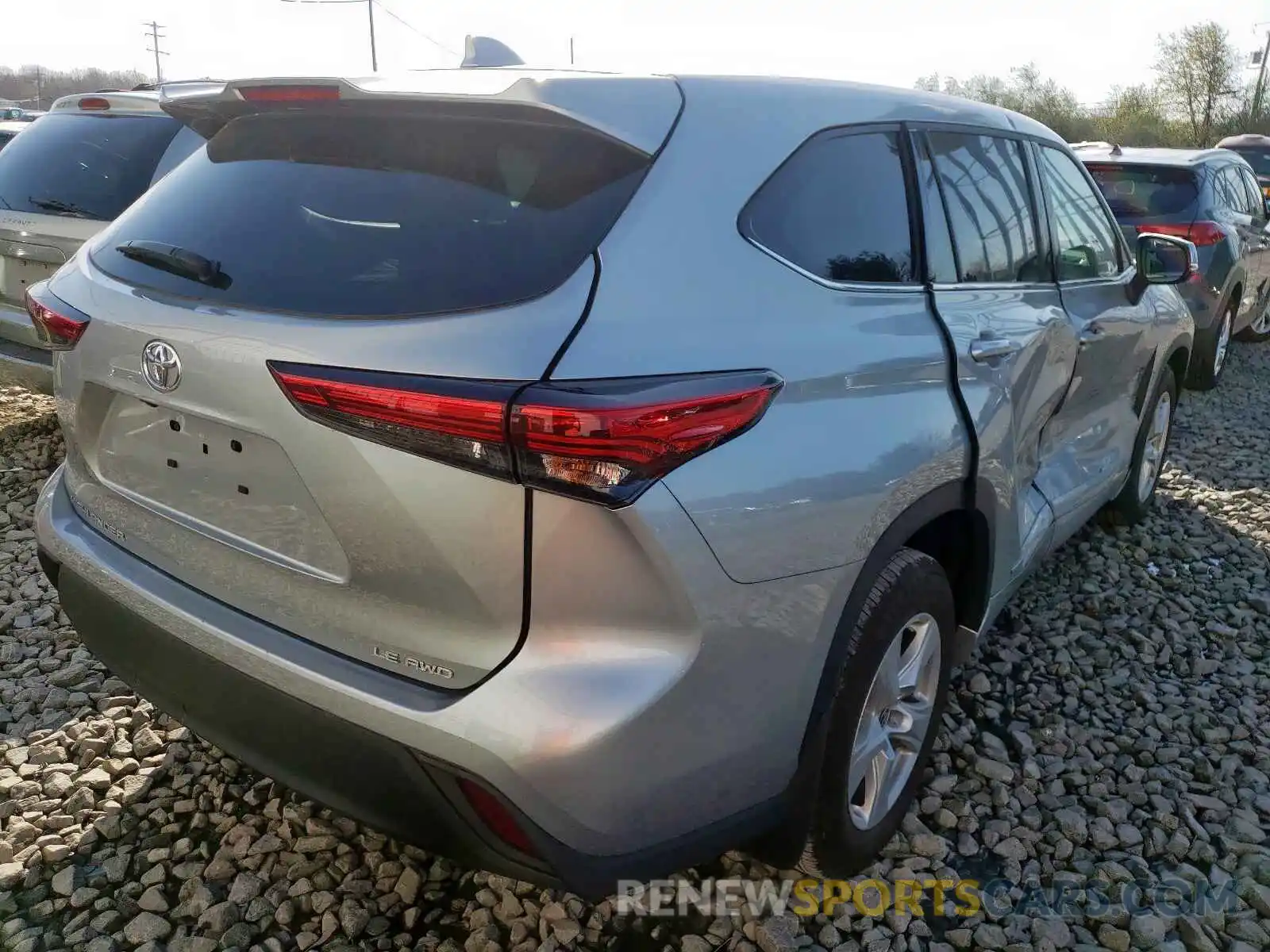 4 Photograph of a damaged car 5TDBZRBH8MS527499 TOYOTA HIGHLANDER 2021