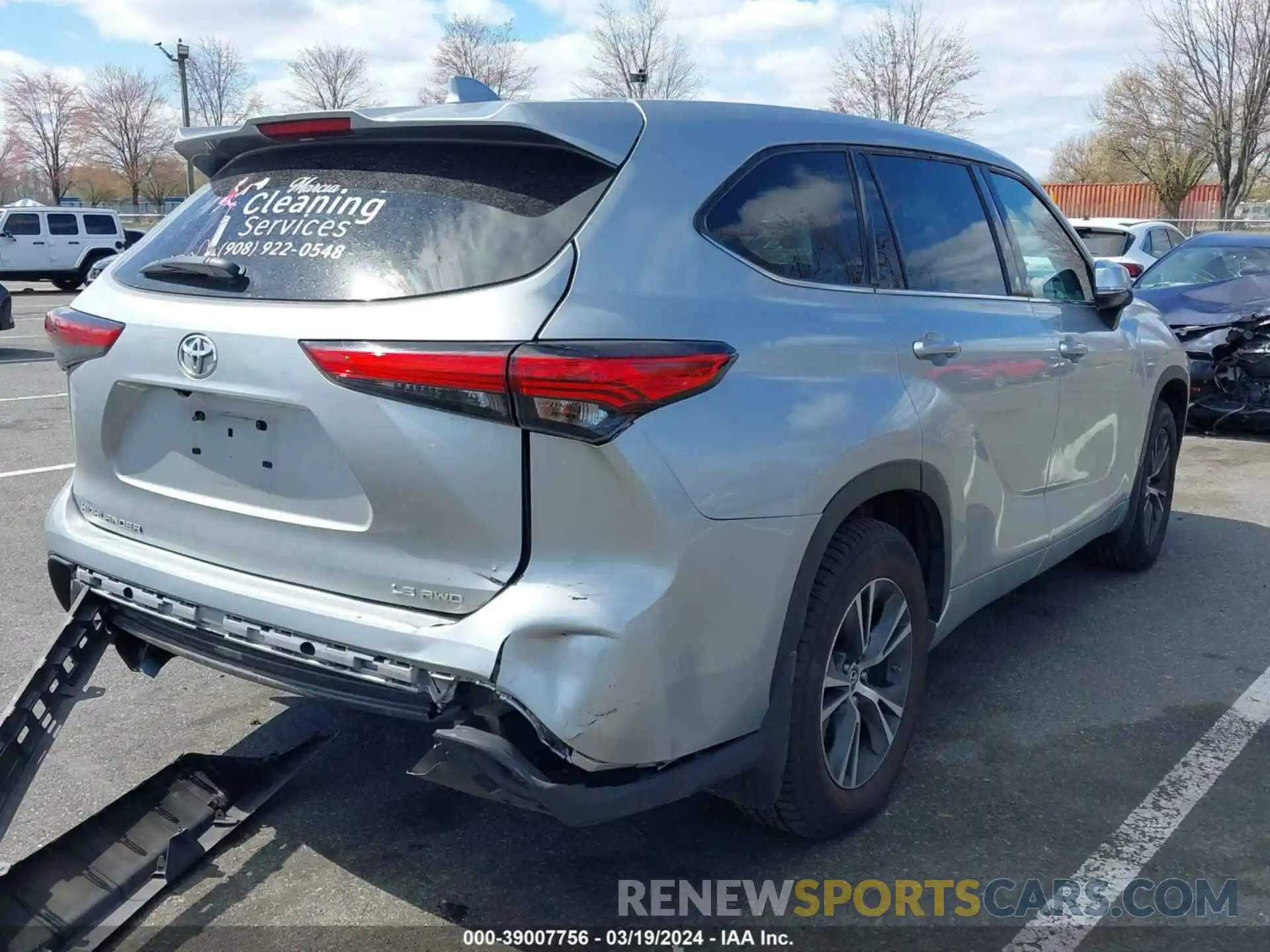 4 Photograph of a damaged car 5TDBZRBH8MS545291 TOYOTA HIGHLANDER 2021