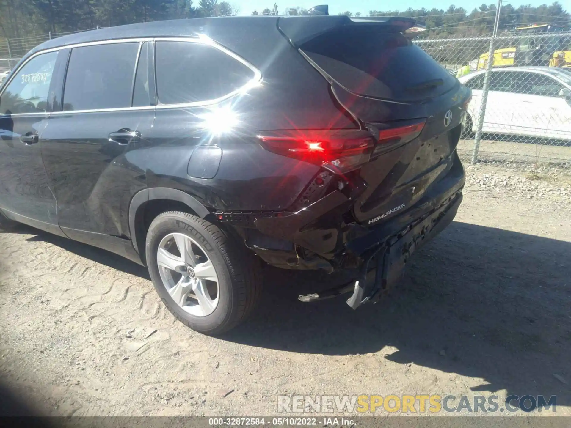 6 Photograph of a damaged car 5TDBZRBH8MS555416 TOYOTA HIGHLANDER 2021