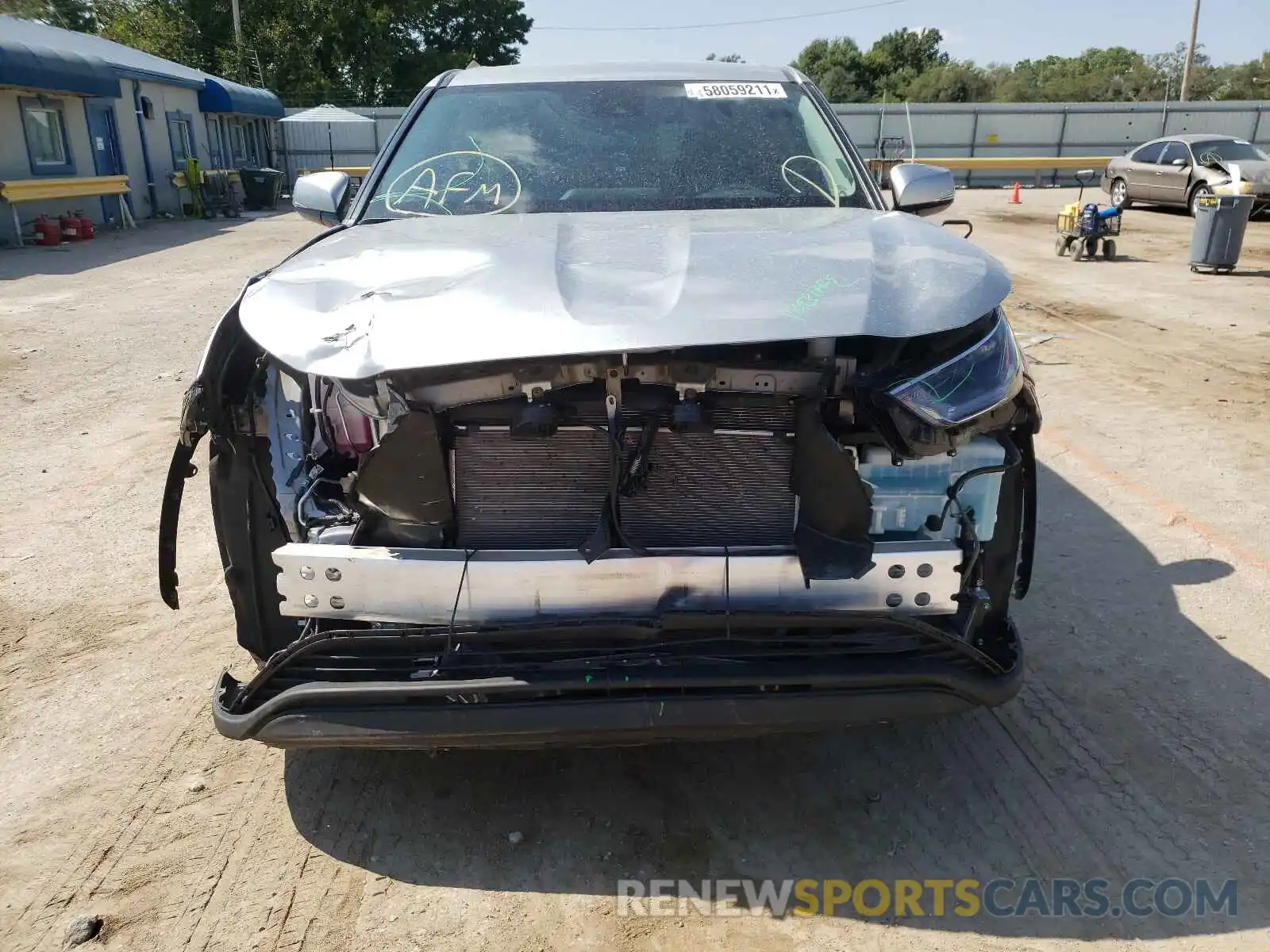 9 Photograph of a damaged car 5TDBZRBH9MS102616 TOYOTA HIGHLANDER 2021