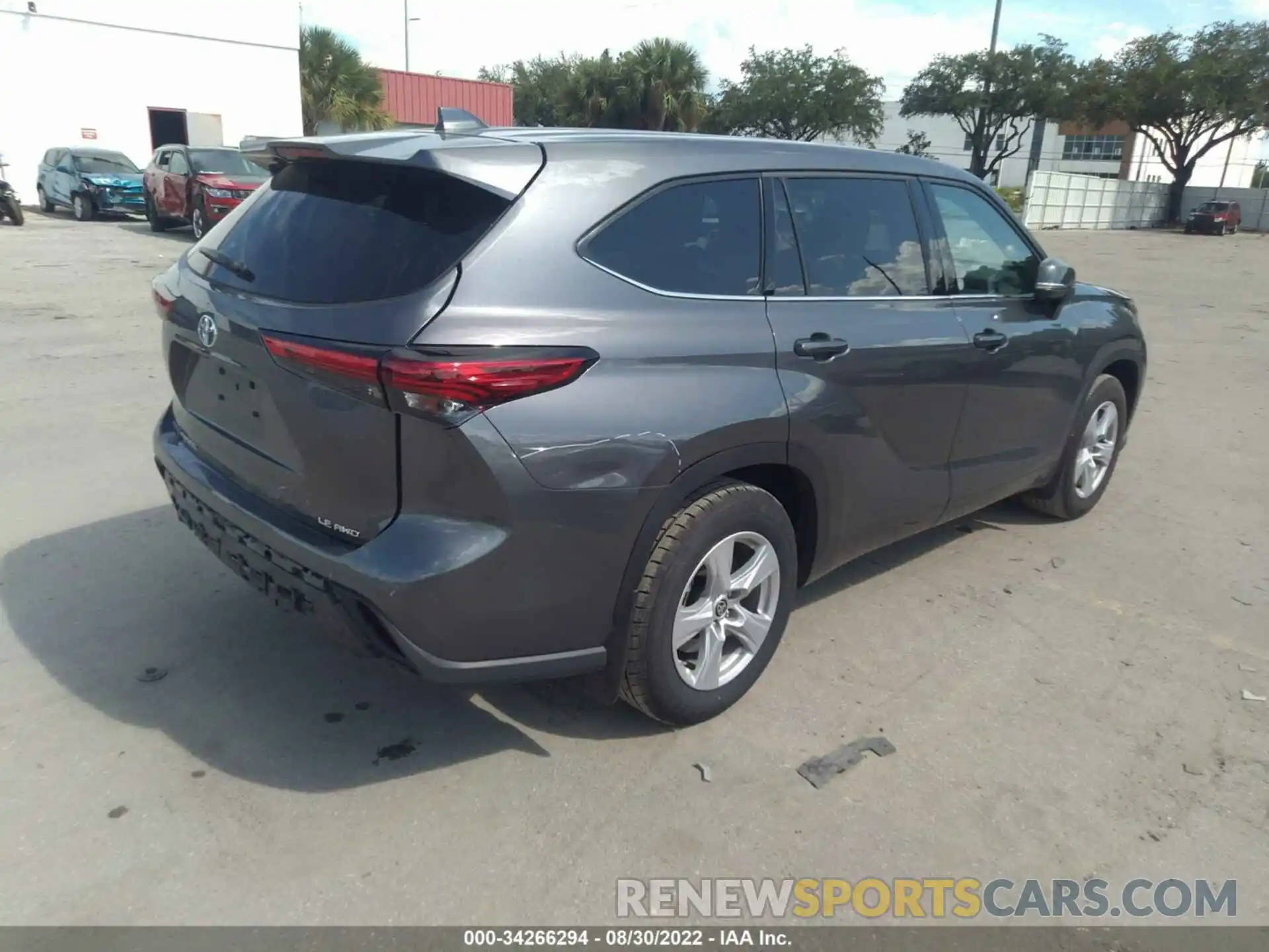 4 Photograph of a damaged car 5TDBZRBH9MS544702 TOYOTA HIGHLANDER 2021