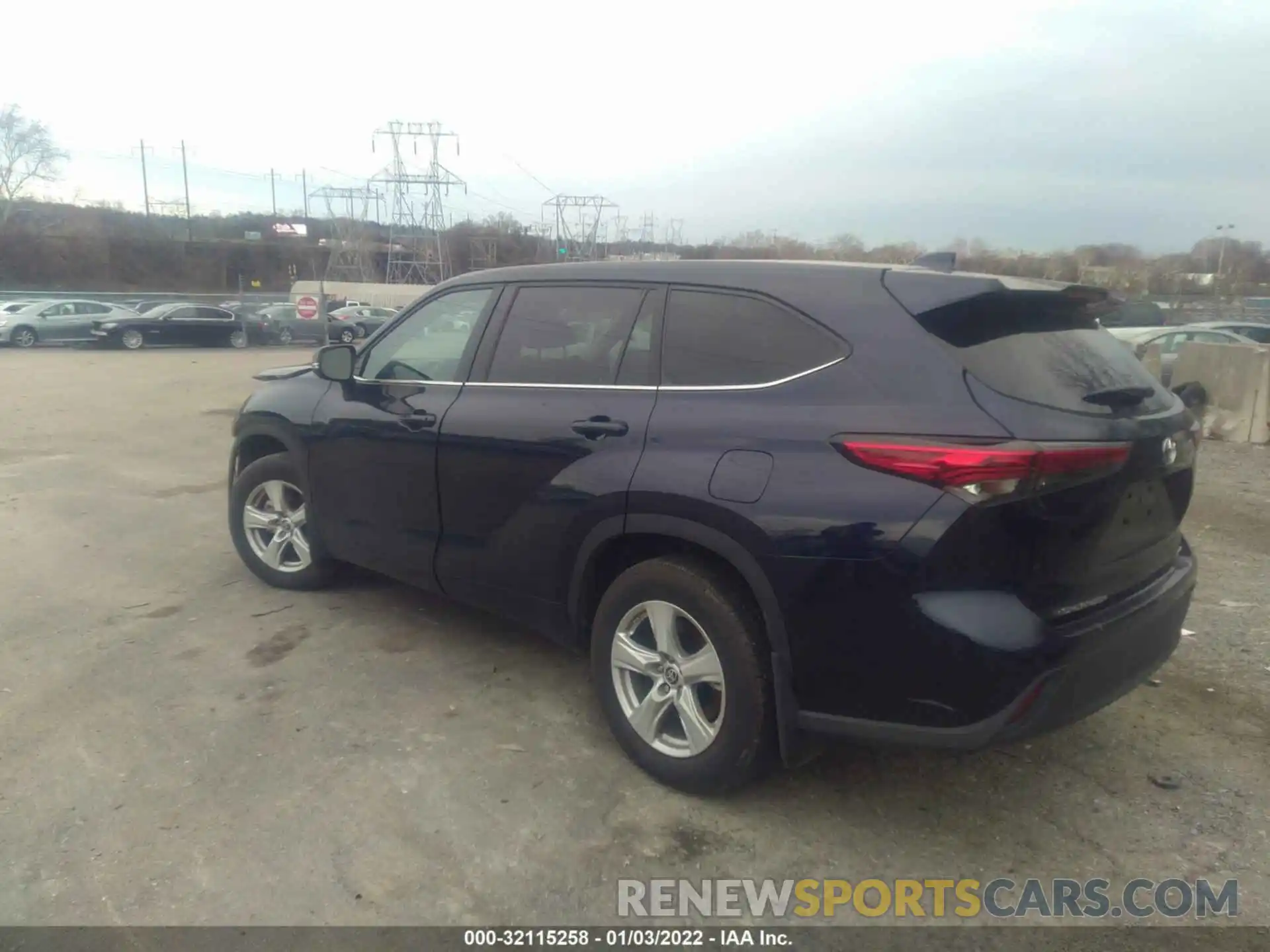 3 Photograph of a damaged car 5TDBZRBH9MS552153 TOYOTA HIGHLANDER 2021