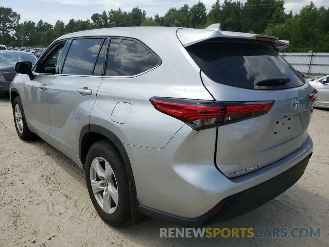 3 Photograph of a damaged car 5TDBZRBHXMS096406 TOYOTA HIGHLANDER 2021