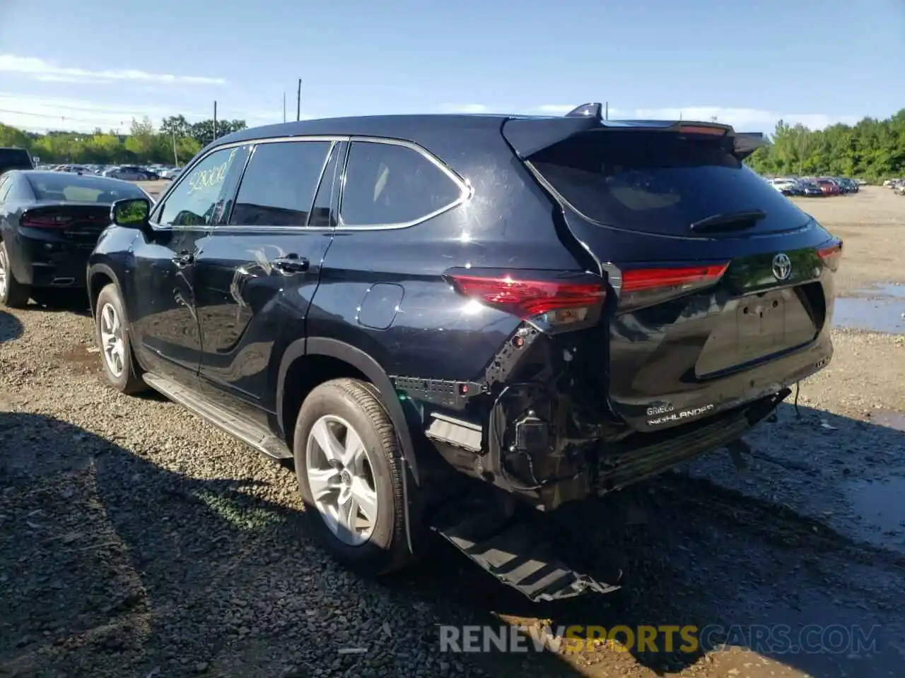 3 Photograph of a damaged car 5TDBZRBHXMS115410 TOYOTA HIGHLANDER 2021