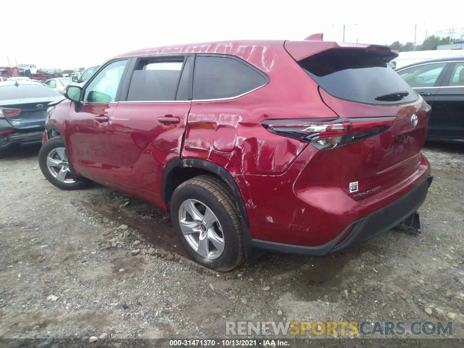 3 Photograph of a damaged car 5TDBZRBHXMS132420 TOYOTA HIGHLANDER 2021