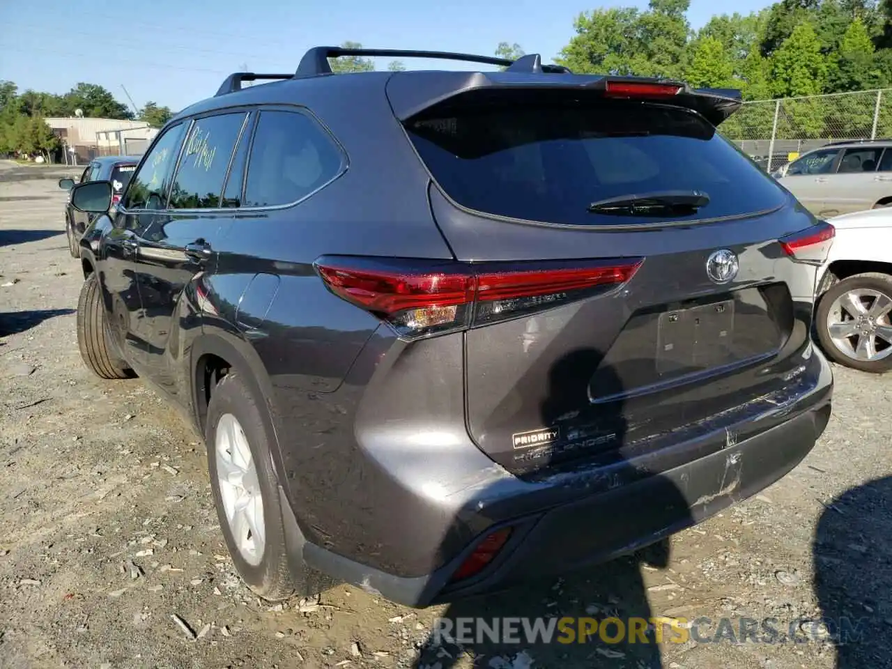 3 Photograph of a damaged car 5TDBZRBHXMS142140 TOYOTA HIGHLANDER 2021