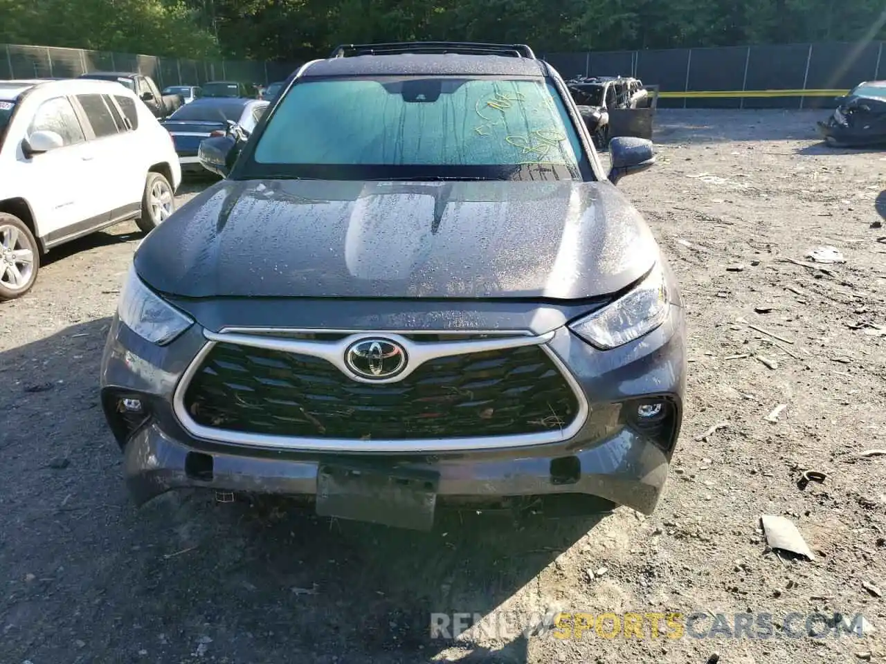 9 Photograph of a damaged car 5TDBZRBHXMS142140 TOYOTA HIGHLANDER 2021