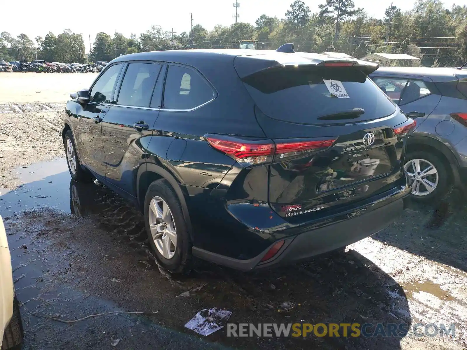 3 Photograph of a damaged car 5TDCZRAH0MS034339 TOYOTA HIGHLANDER 2021