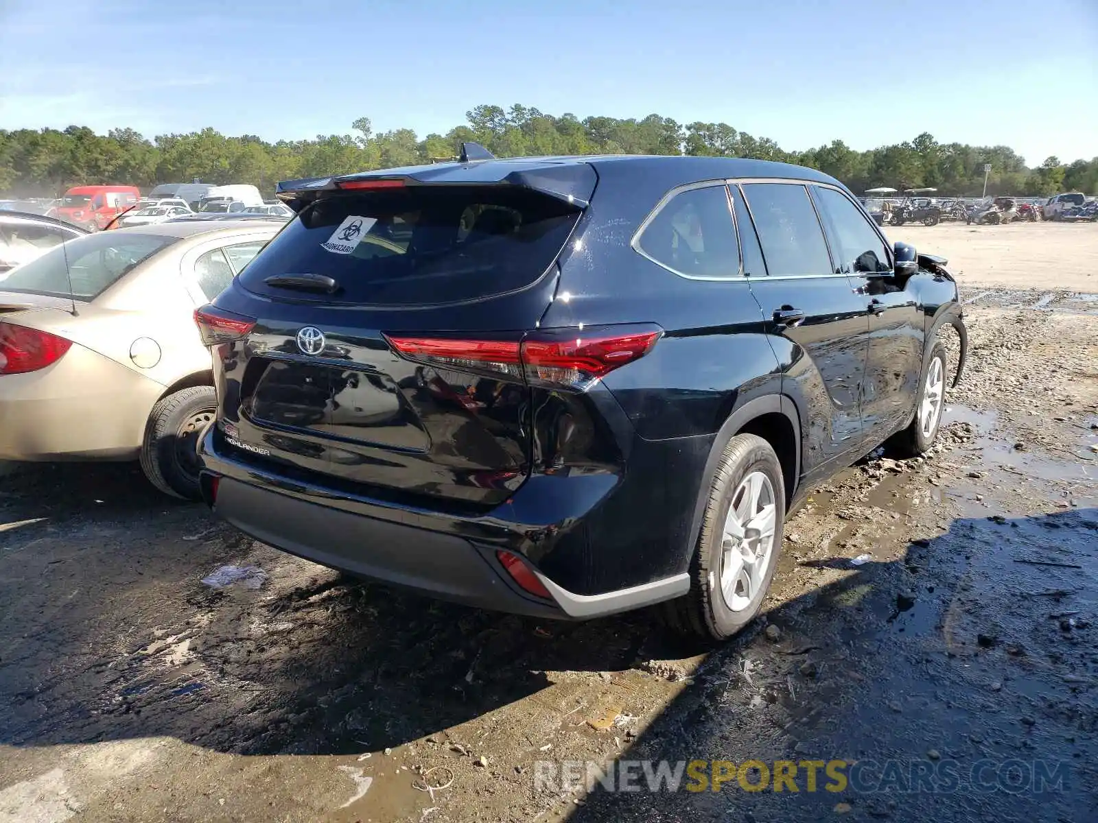 4 Photograph of a damaged car 5TDCZRAH0MS034339 TOYOTA HIGHLANDER 2021