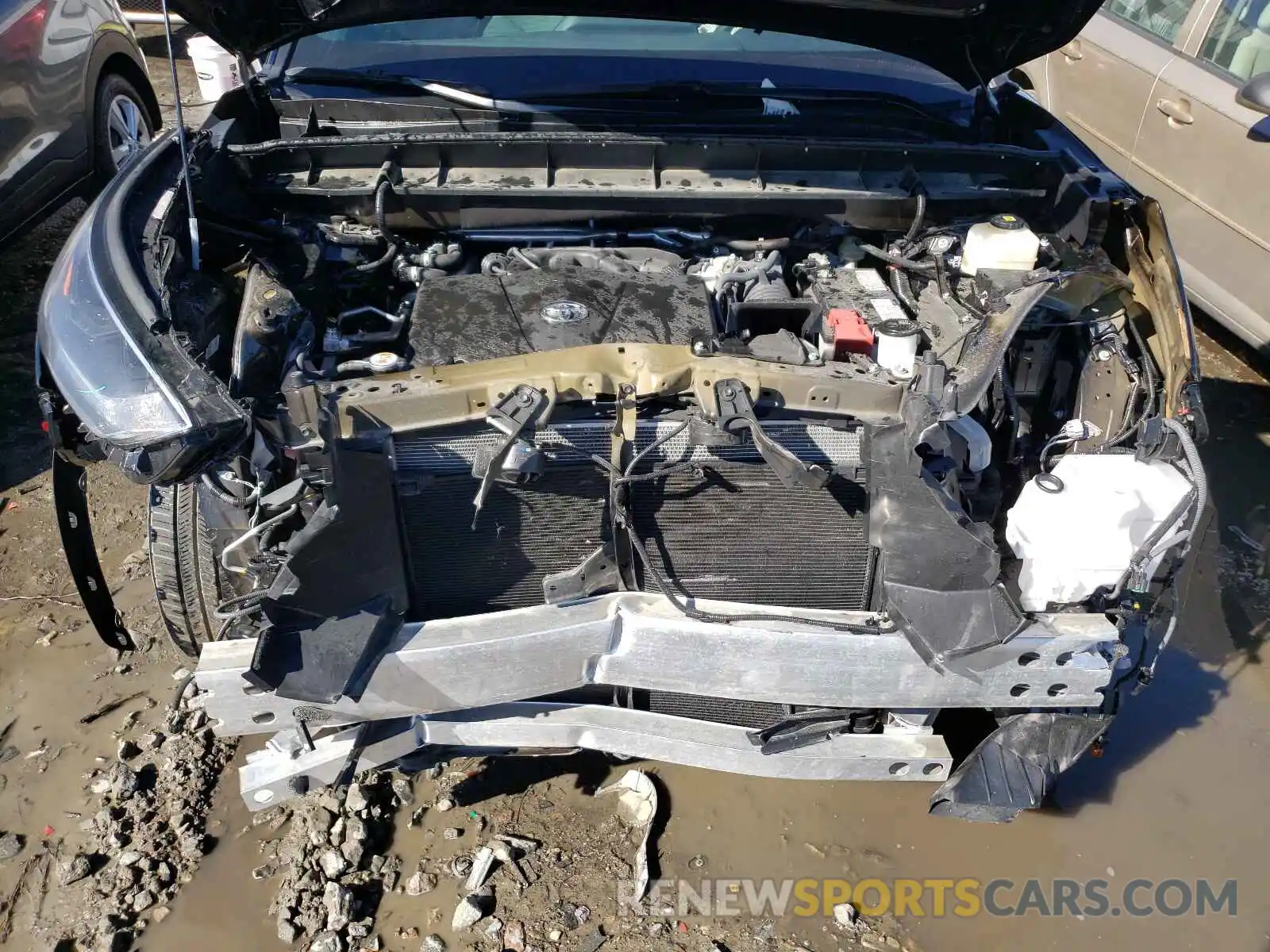 7 Photograph of a damaged car 5TDCZRAH0MS034339 TOYOTA HIGHLANDER 2021