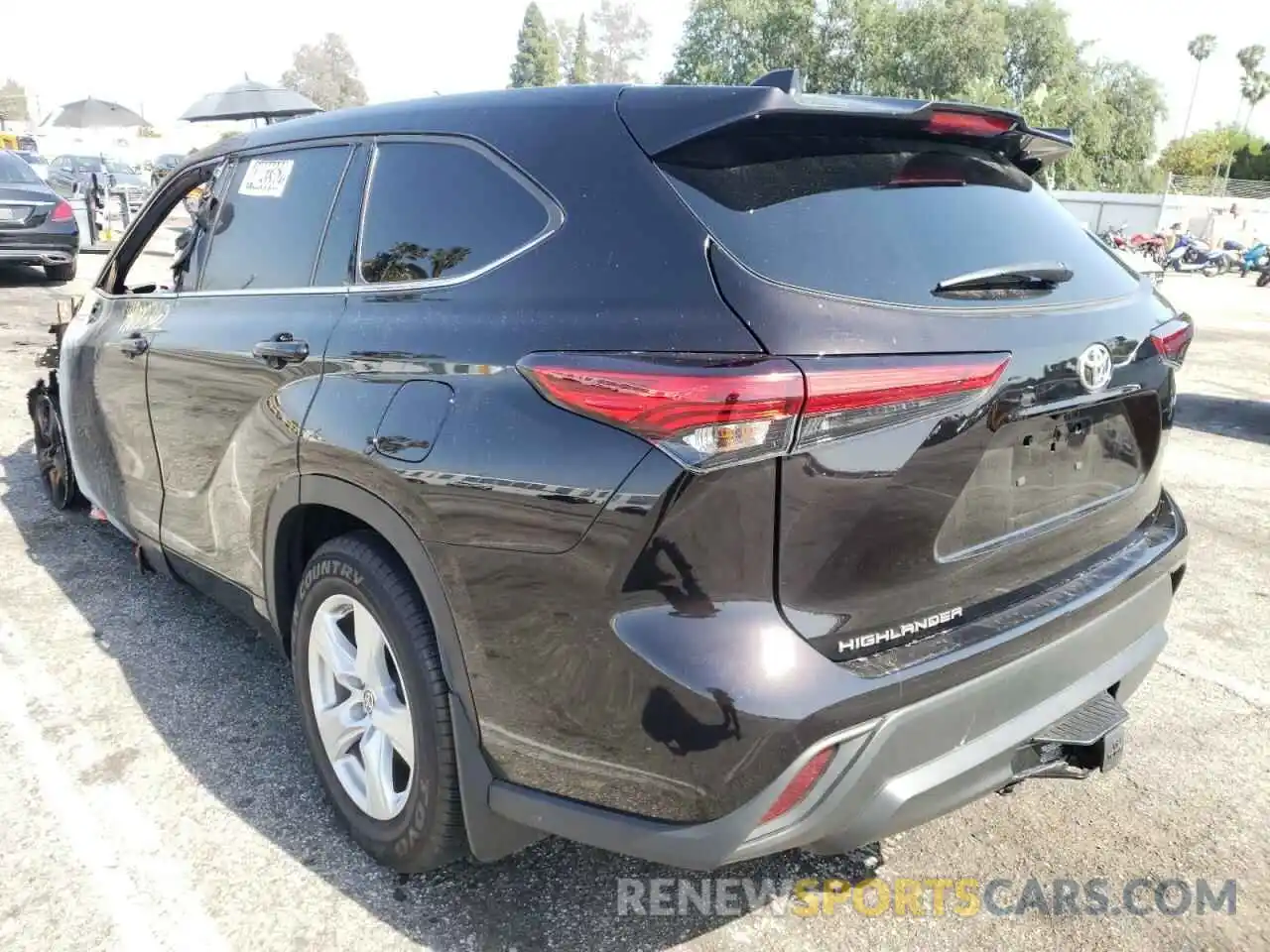 3 Photograph of a damaged car 5TDCZRAH0MS082570 TOYOTA HIGHLANDER 2021