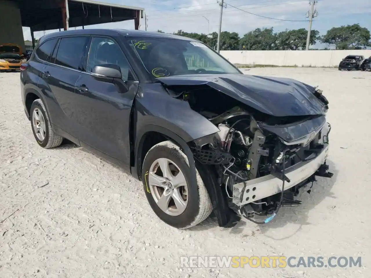 1 Photograph of a damaged car 5TDCZRAH0MS533920 TOYOTA HIGHLANDER 2021