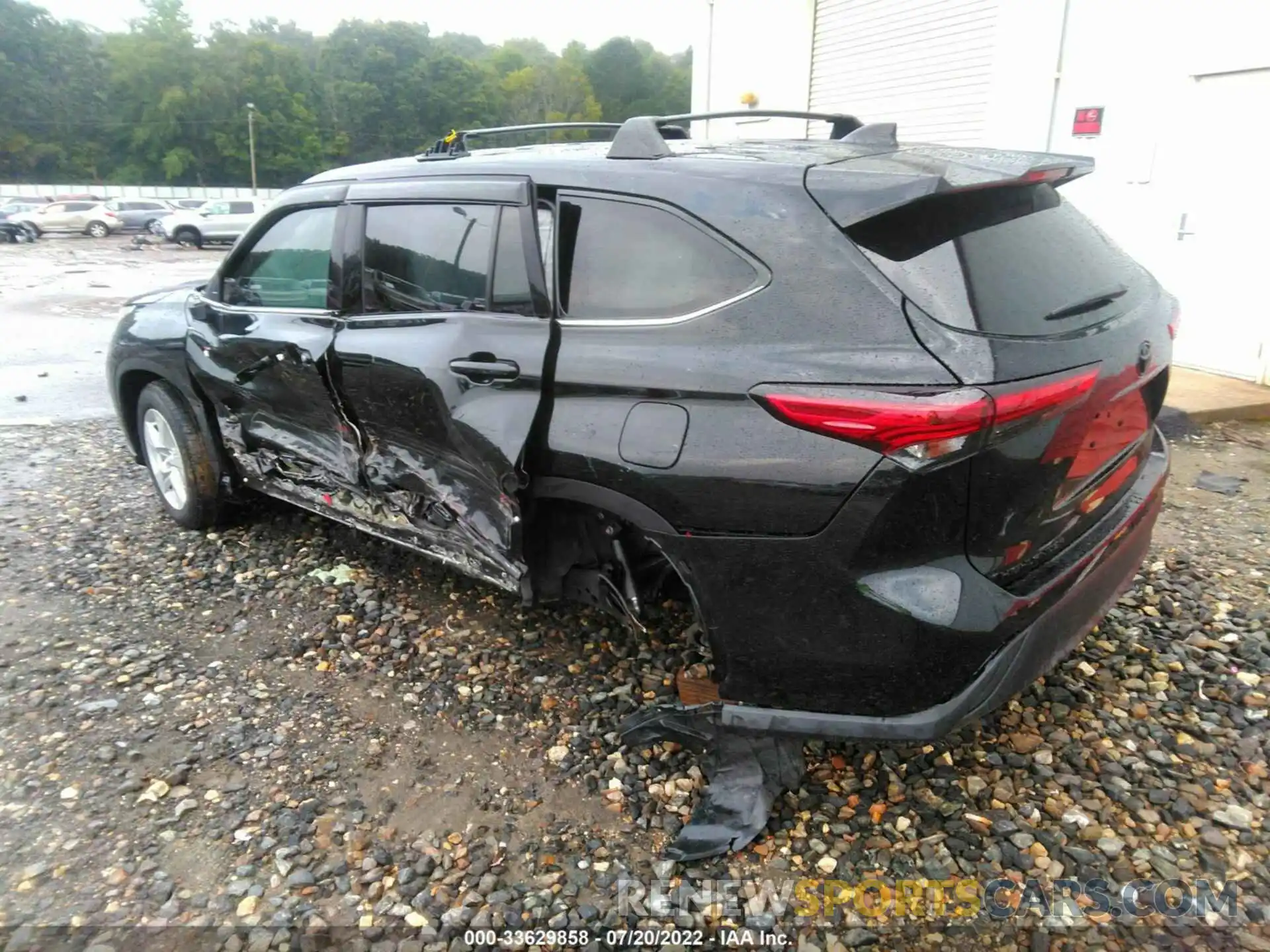 3 Photograph of a damaged car 5TDCZRAH0MS536574 TOYOTA HIGHLANDER 2021