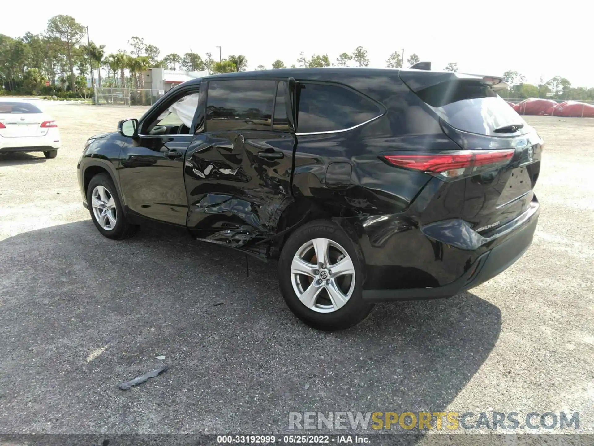 3 Photograph of a damaged car 5TDCZRAH1MS089821 TOYOTA HIGHLANDER 2021