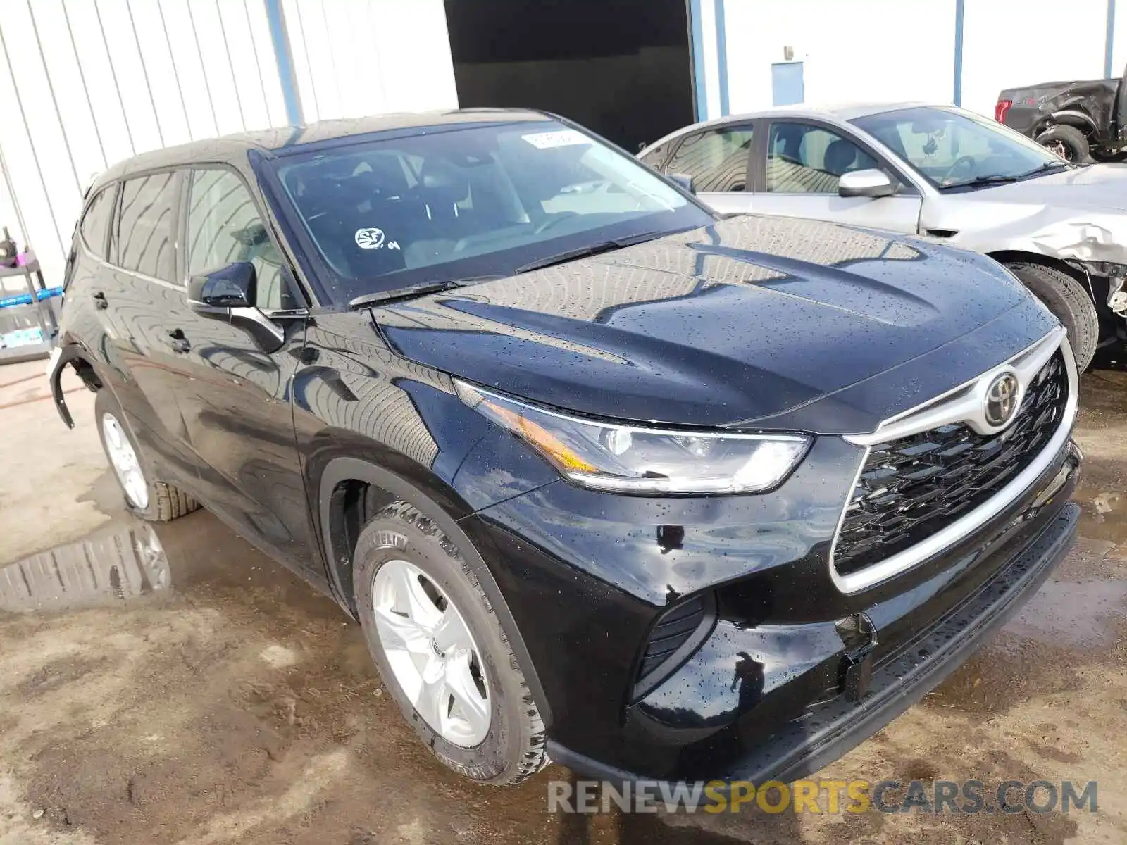 1 Photograph of a damaged car 5TDCZRAH1MS535689 TOYOTA HIGHLANDER 2021