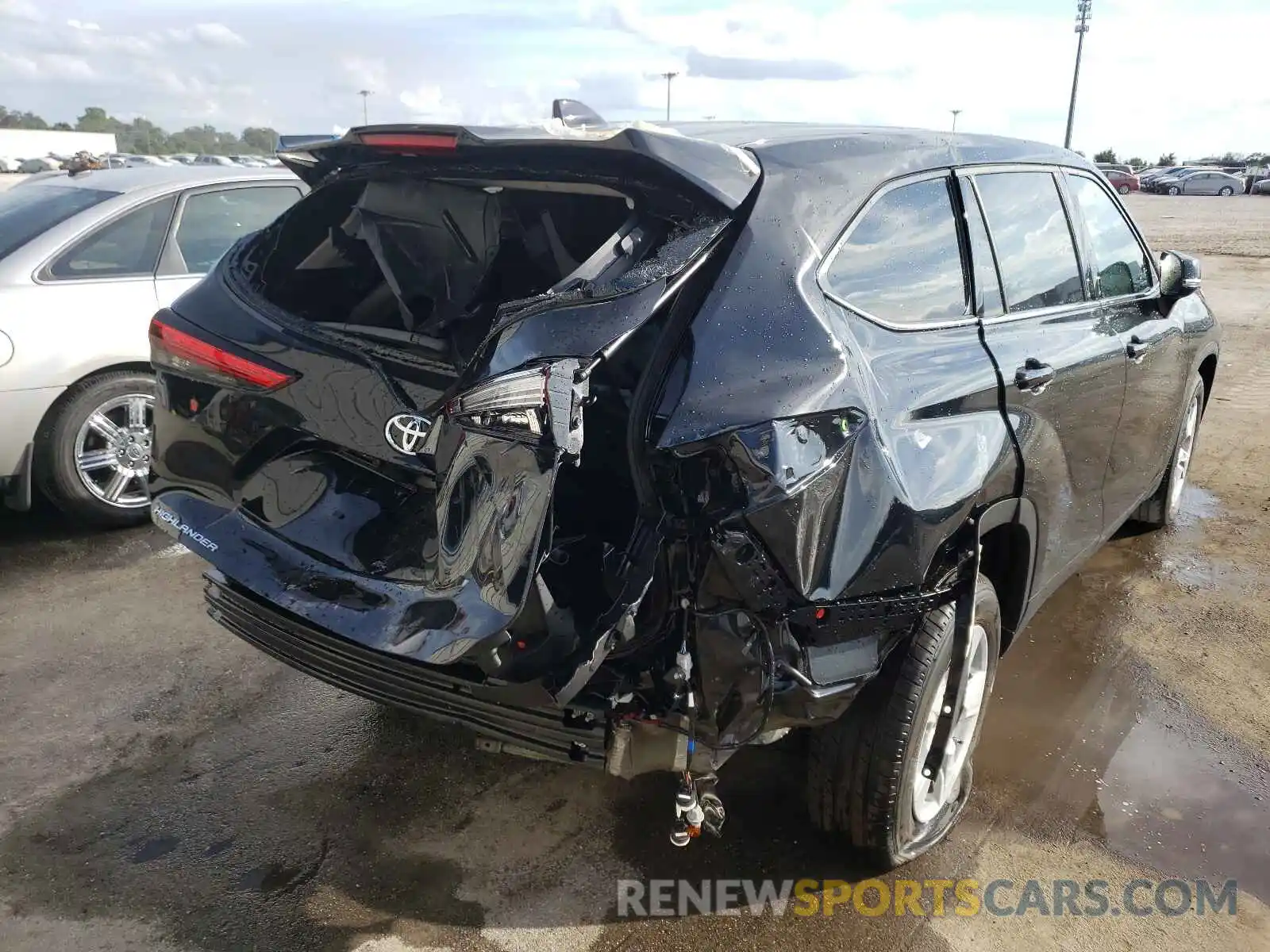 4 Photograph of a damaged car 5TDCZRAH1MS535689 TOYOTA HIGHLANDER 2021