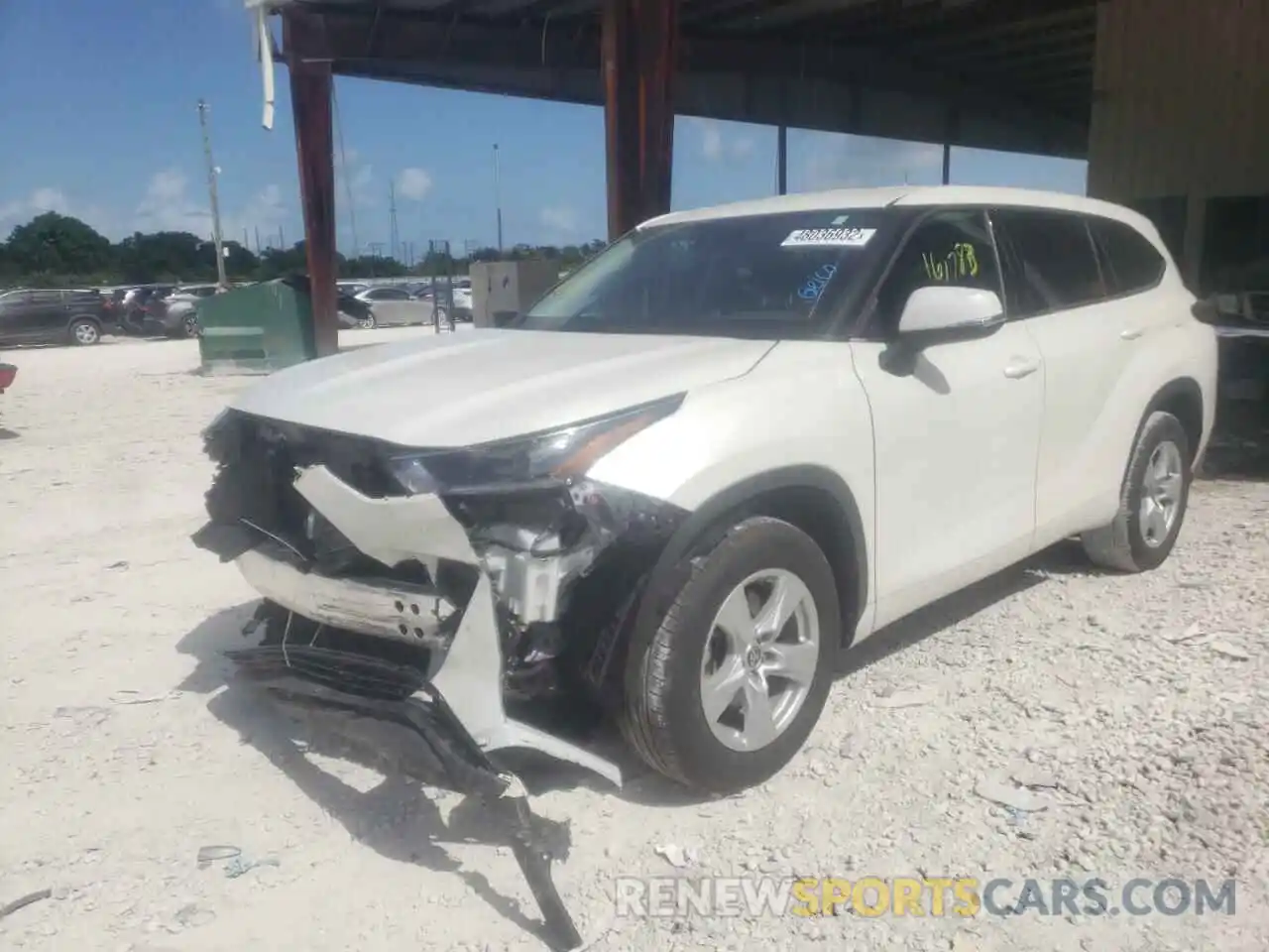 2 Photograph of a damaged car 5TDCZRAH2MS047741 TOYOTA HIGHLANDER 2021