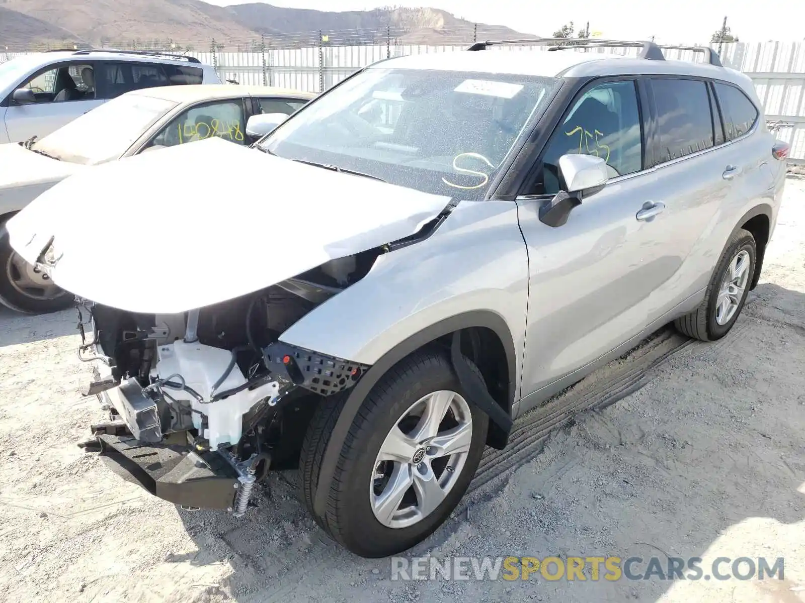 2 Photograph of a damaged car 5TDCZRAH2MS077905 TOYOTA HIGHLANDER 2021