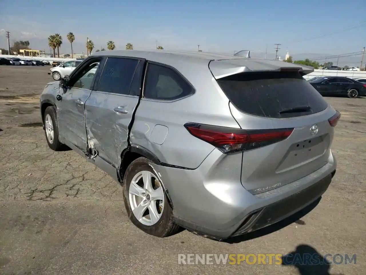 3 Photograph of a damaged car 5TDCZRAH3MS531885 TOYOTA HIGHLANDER 2021