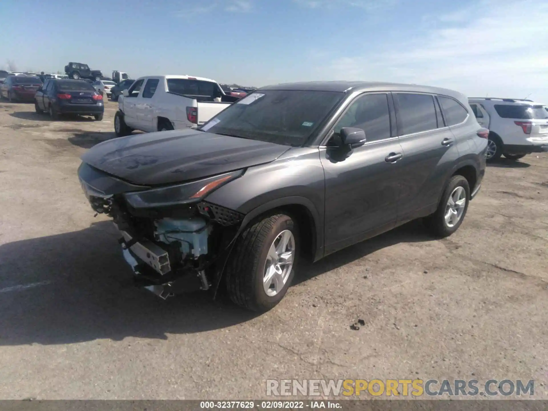 2 Photograph of a damaged car 5TDCZRAH4MS086895 TOYOTA HIGHLANDER 2021