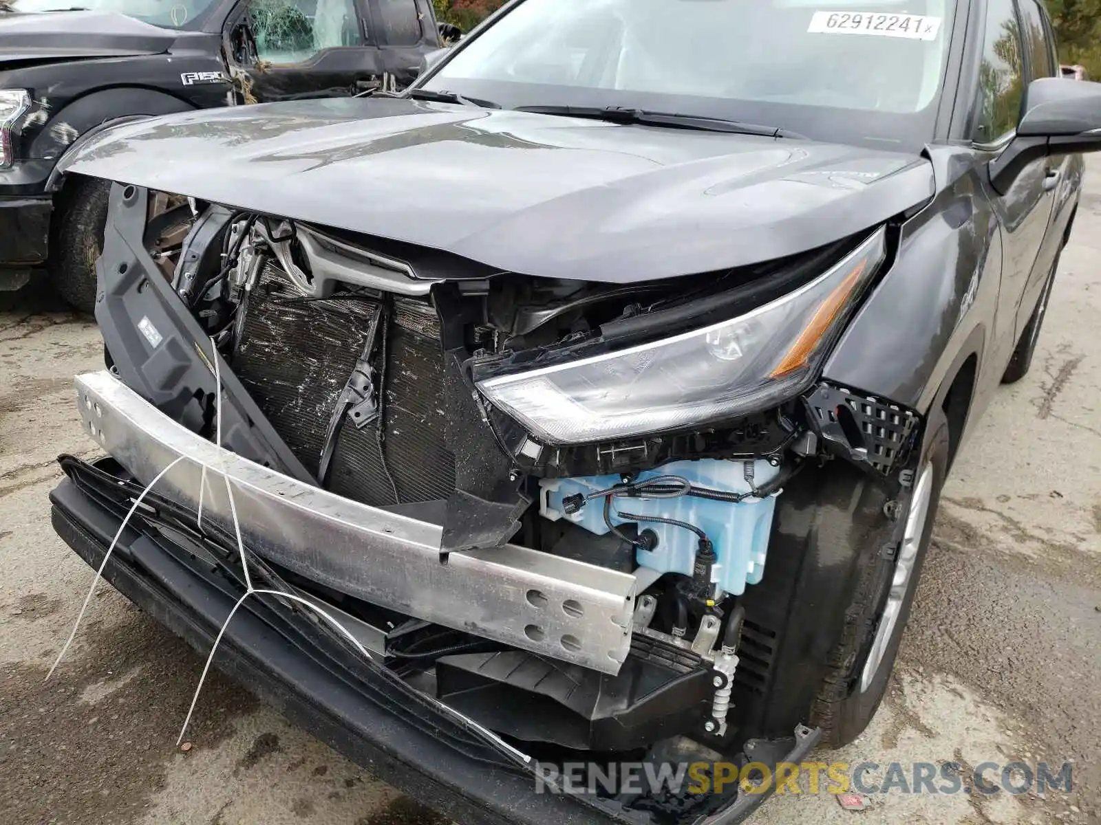 9 Photograph of a damaged car 5TDCZRAH4MS522631 TOYOTA HIGHLANDER 2021