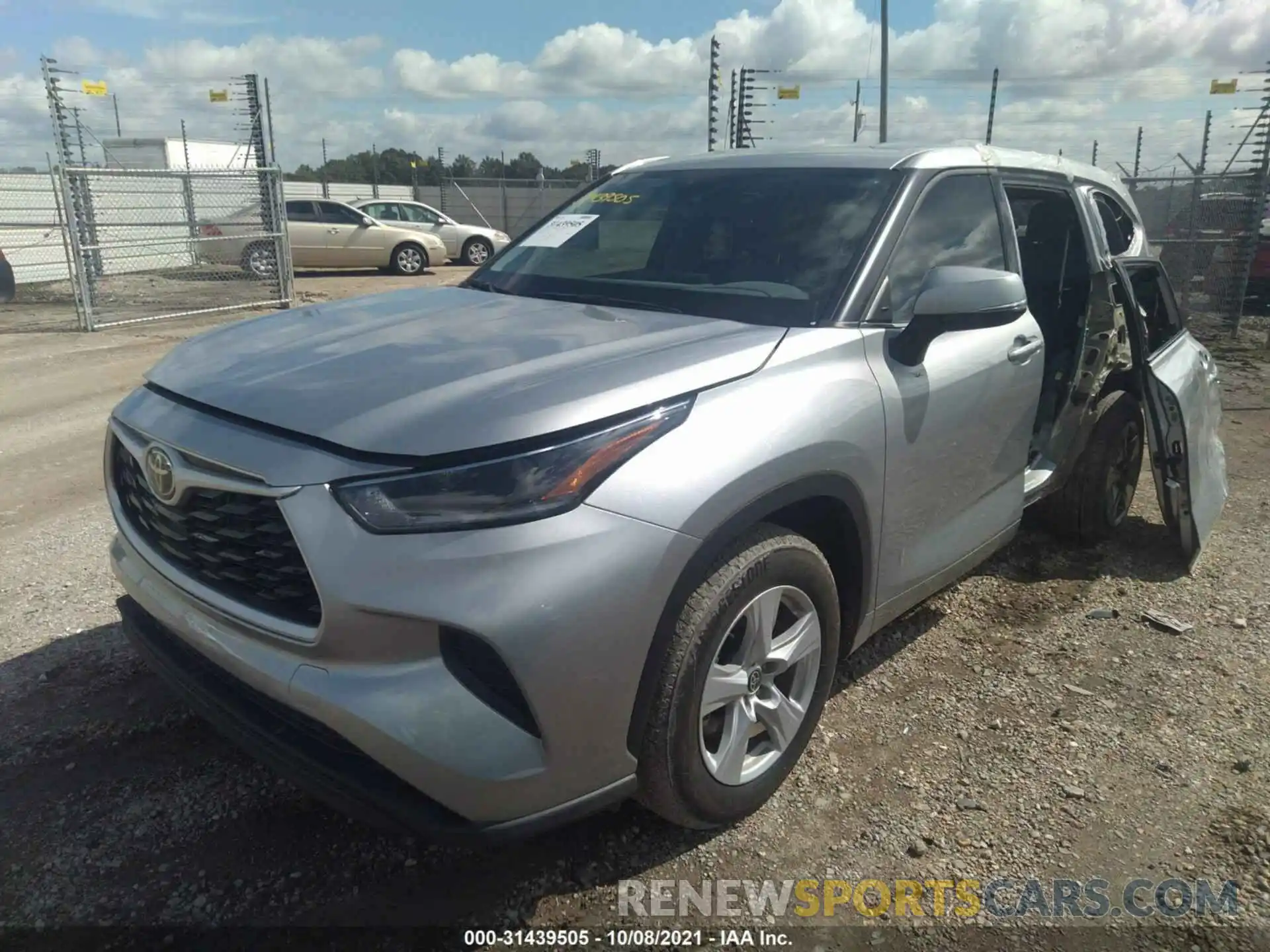 2 Photograph of a damaged car 5TDCZRAH4MS531801 TOYOTA HIGHLANDER 2021