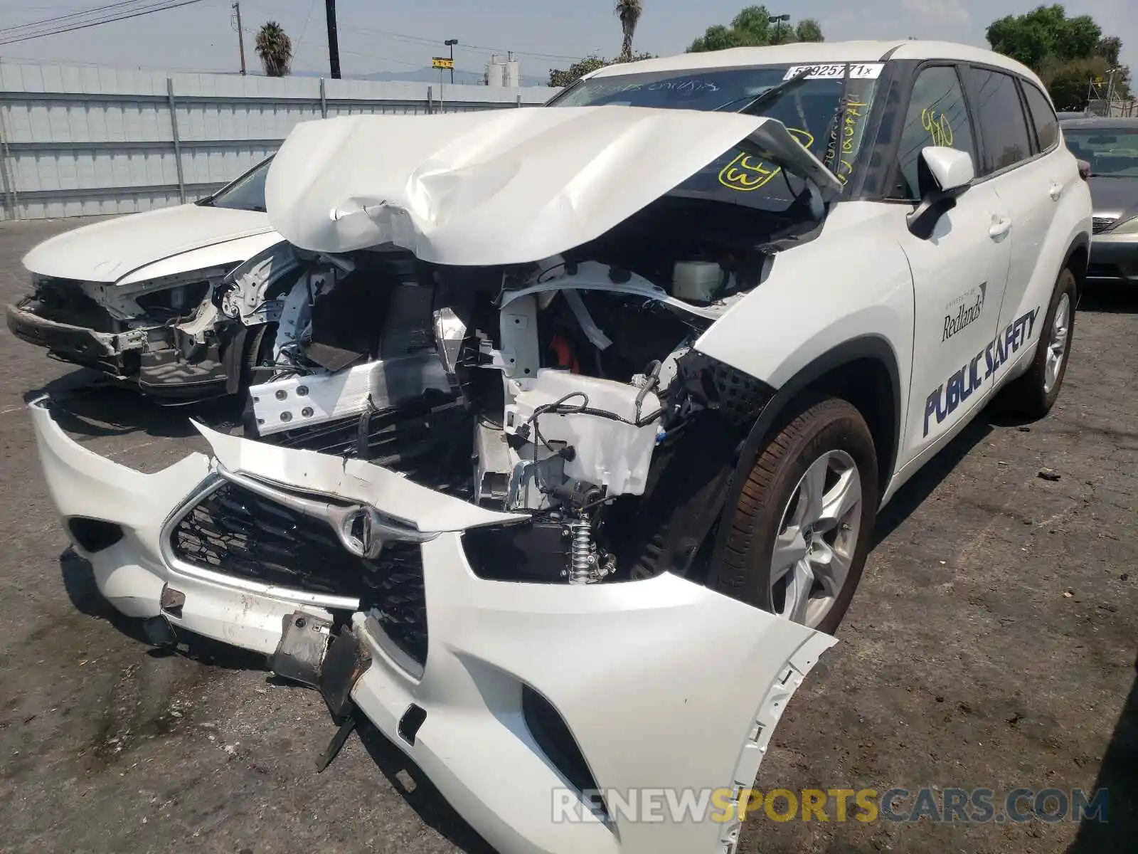 2 Photograph of a damaged car 5TDCZRAH5MS531077 TOYOTA HIGHLANDER 2021