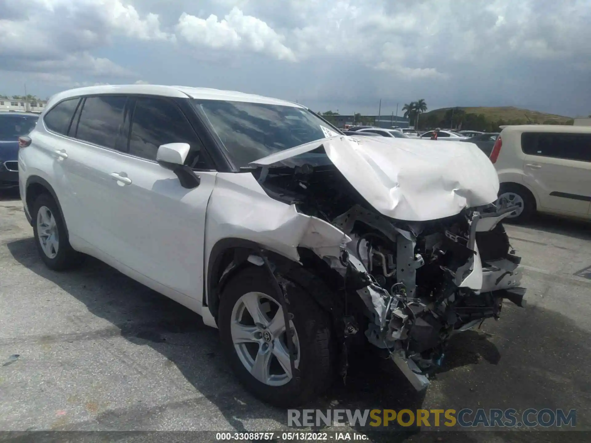 1 Photograph of a damaged car 5TDCZRAH5MS531466 TOYOTA HIGHLANDER 2021