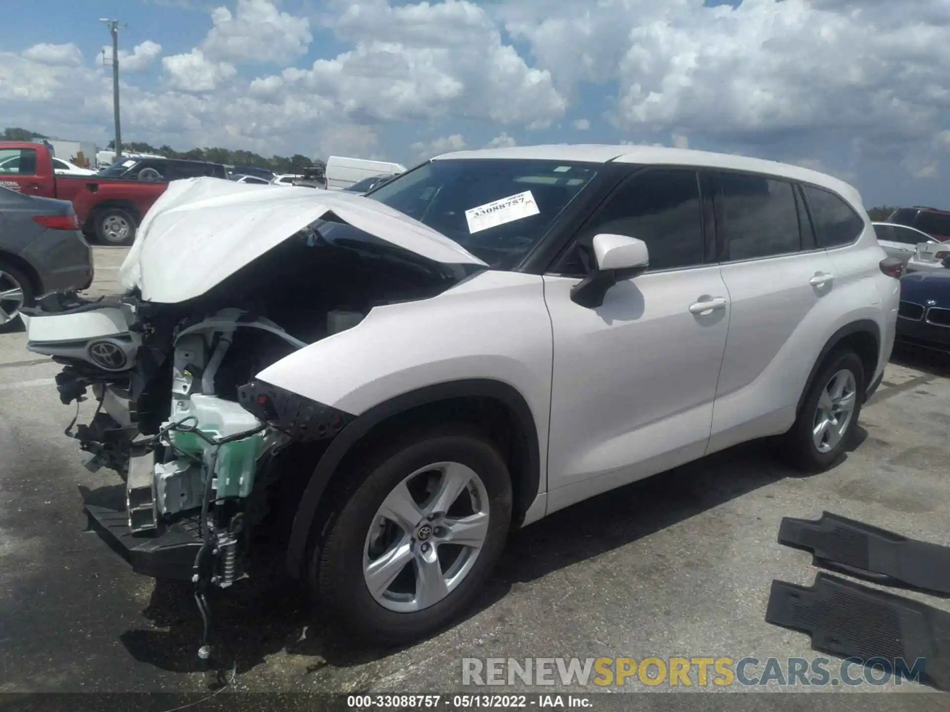 2 Photograph of a damaged car 5TDCZRAH5MS531466 TOYOTA HIGHLANDER 2021