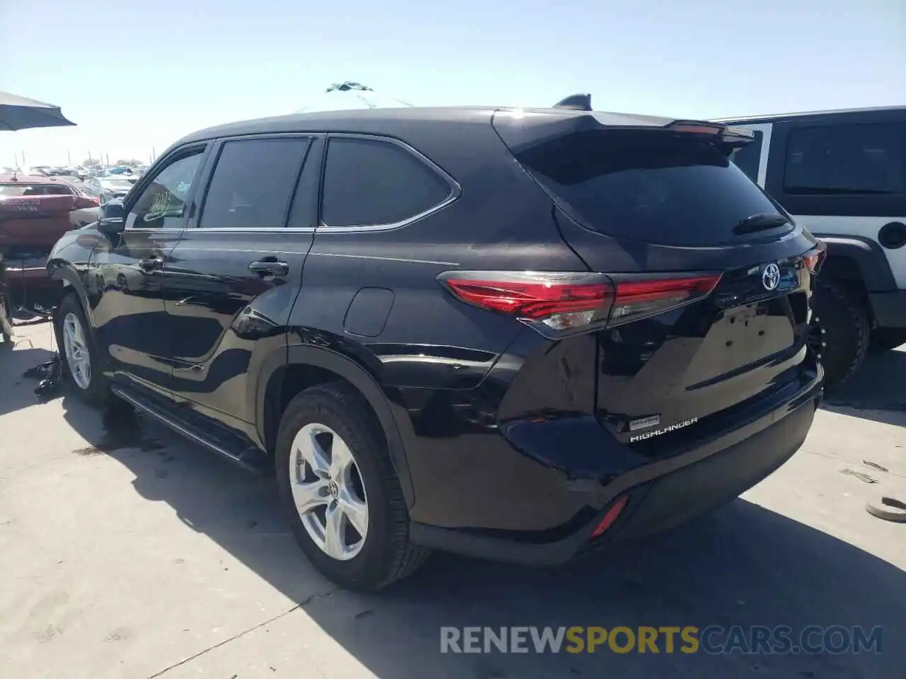 3 Photograph of a damaged car 5TDCZRAH6MS056698 TOYOTA HIGHLANDER 2021