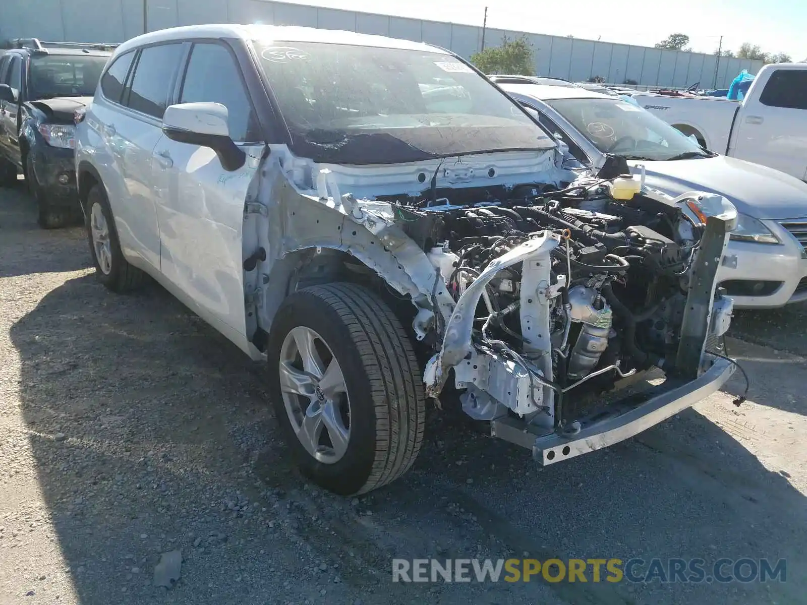 1 Photograph of a damaged car 5TDCZRAH7MS032054 TOYOTA HIGHLANDER 2021