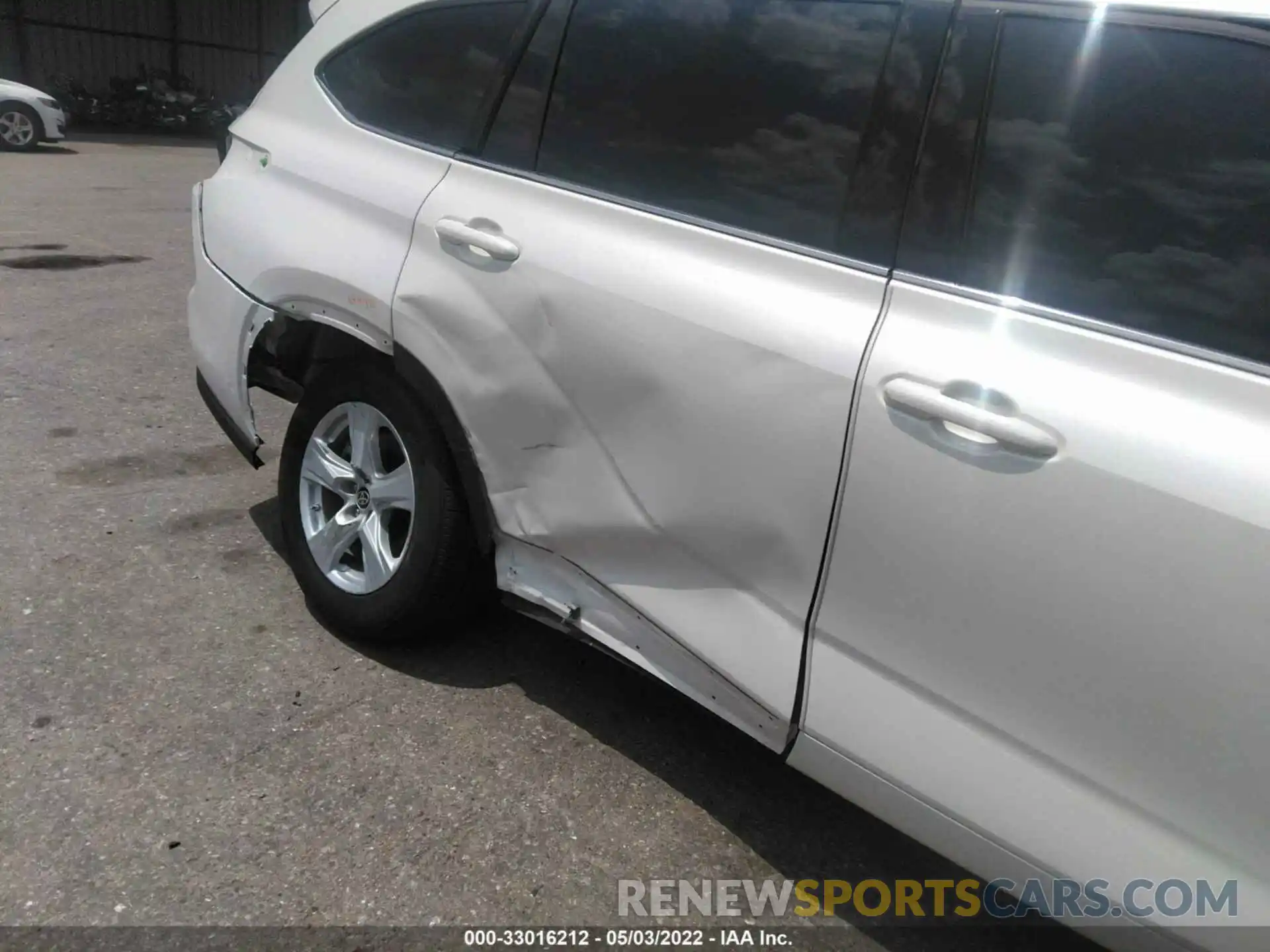 6 Photograph of a damaged car 5TDCZRAH7MS520162 TOYOTA HIGHLANDER 2021