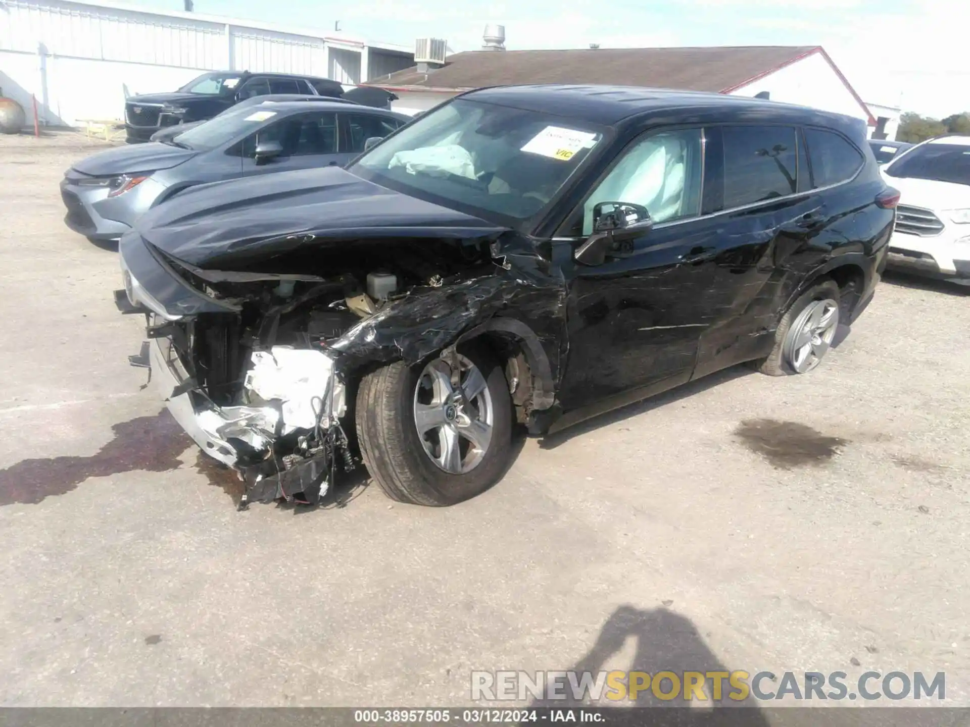 2 Photograph of a damaged car 5TDCZRAH7MS535681 TOYOTA HIGHLANDER 2021